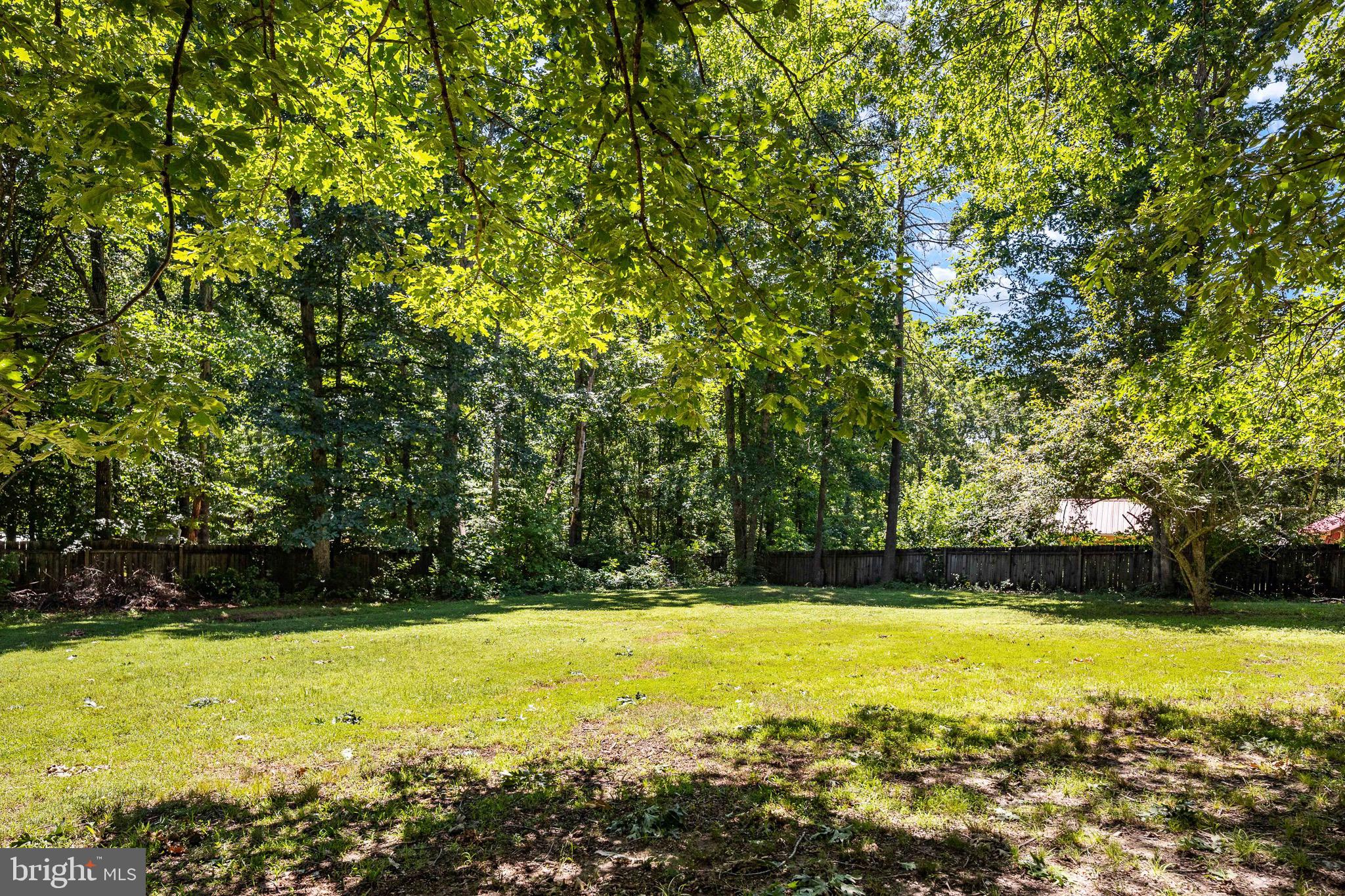 HIDDEN LAKE - Residential