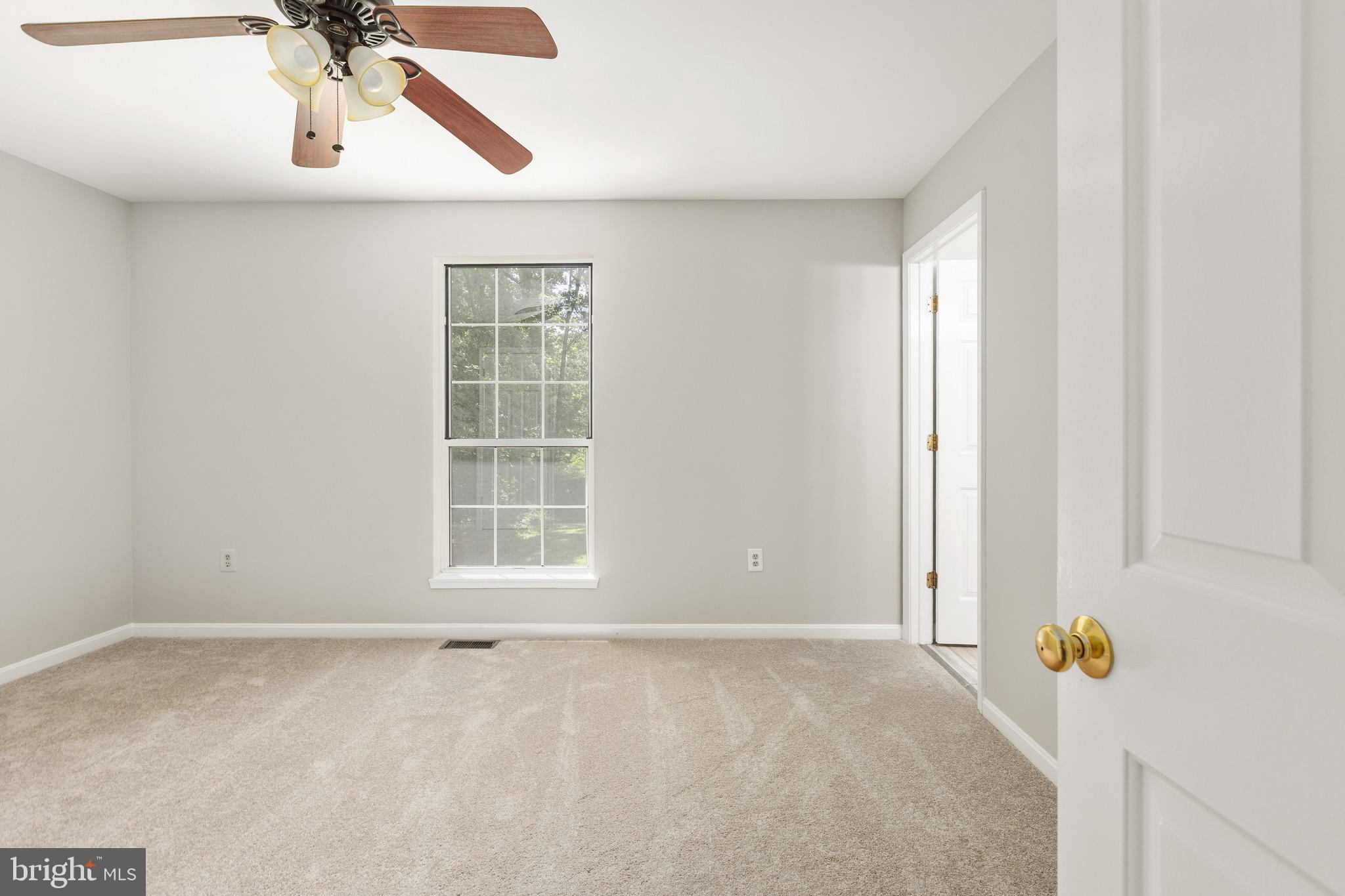 HIDDEN LAKE - Residential
