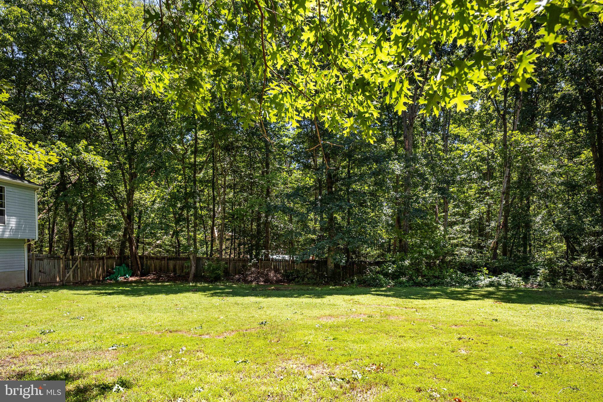 HIDDEN LAKE - Residential