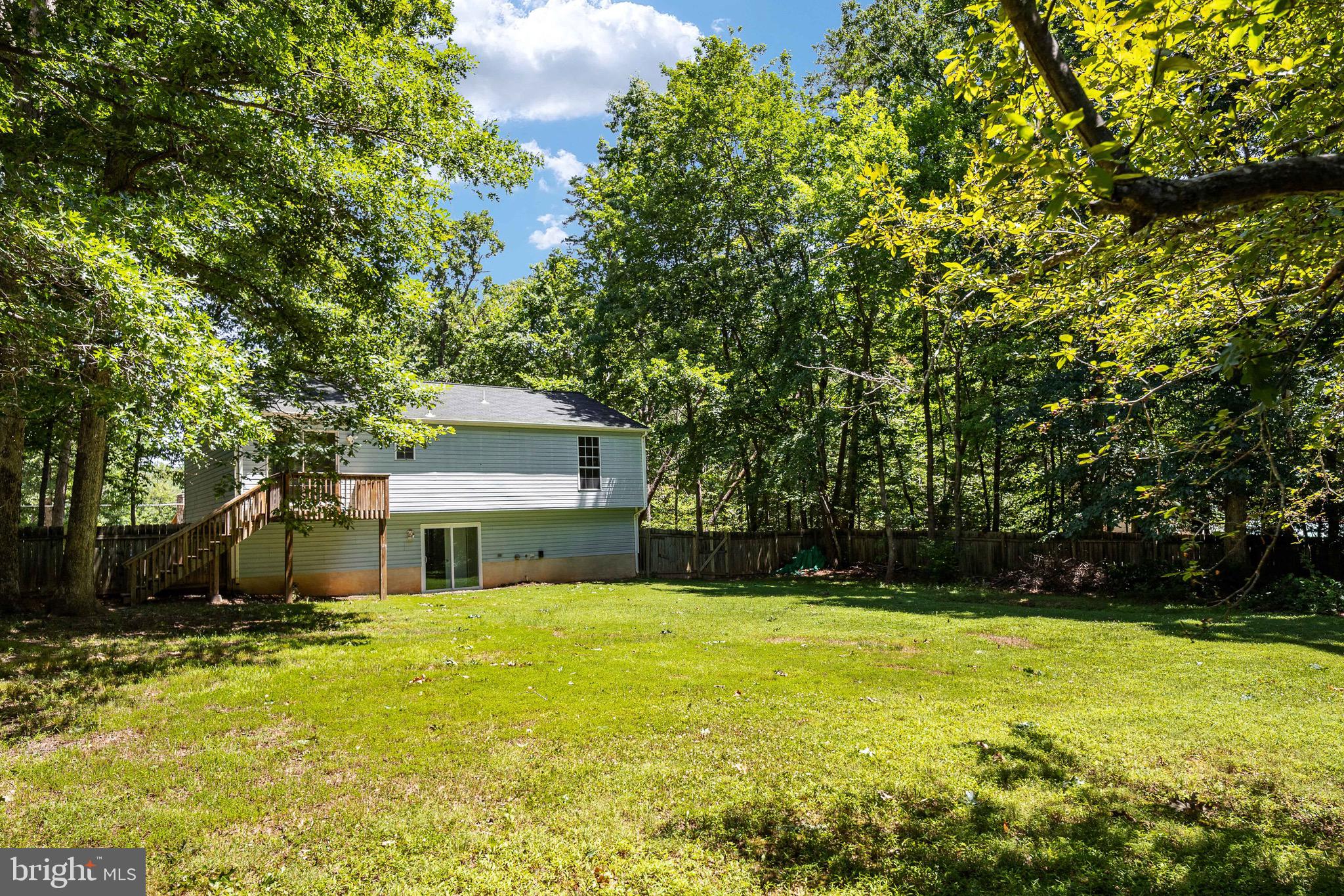 HIDDEN LAKE - Residential