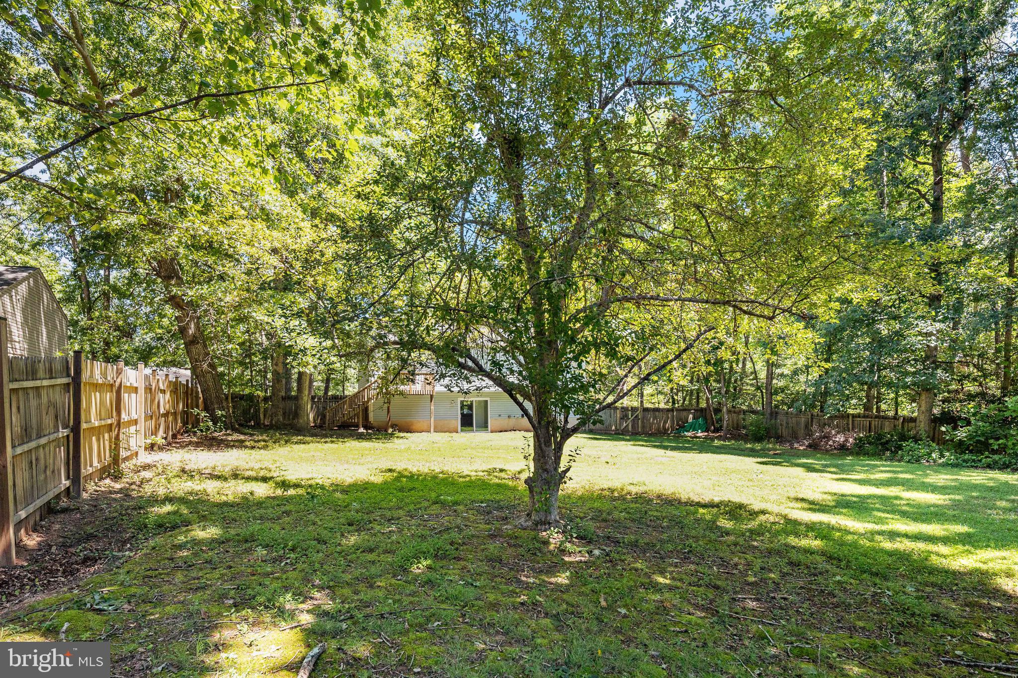 HIDDEN LAKE - Residential
