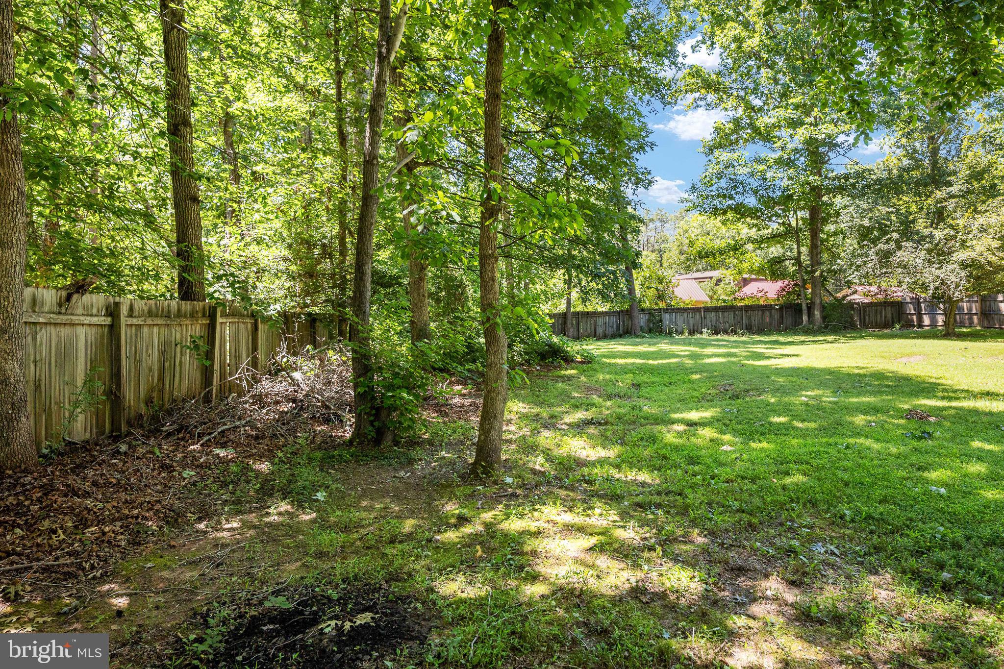 HIDDEN LAKE - Residential