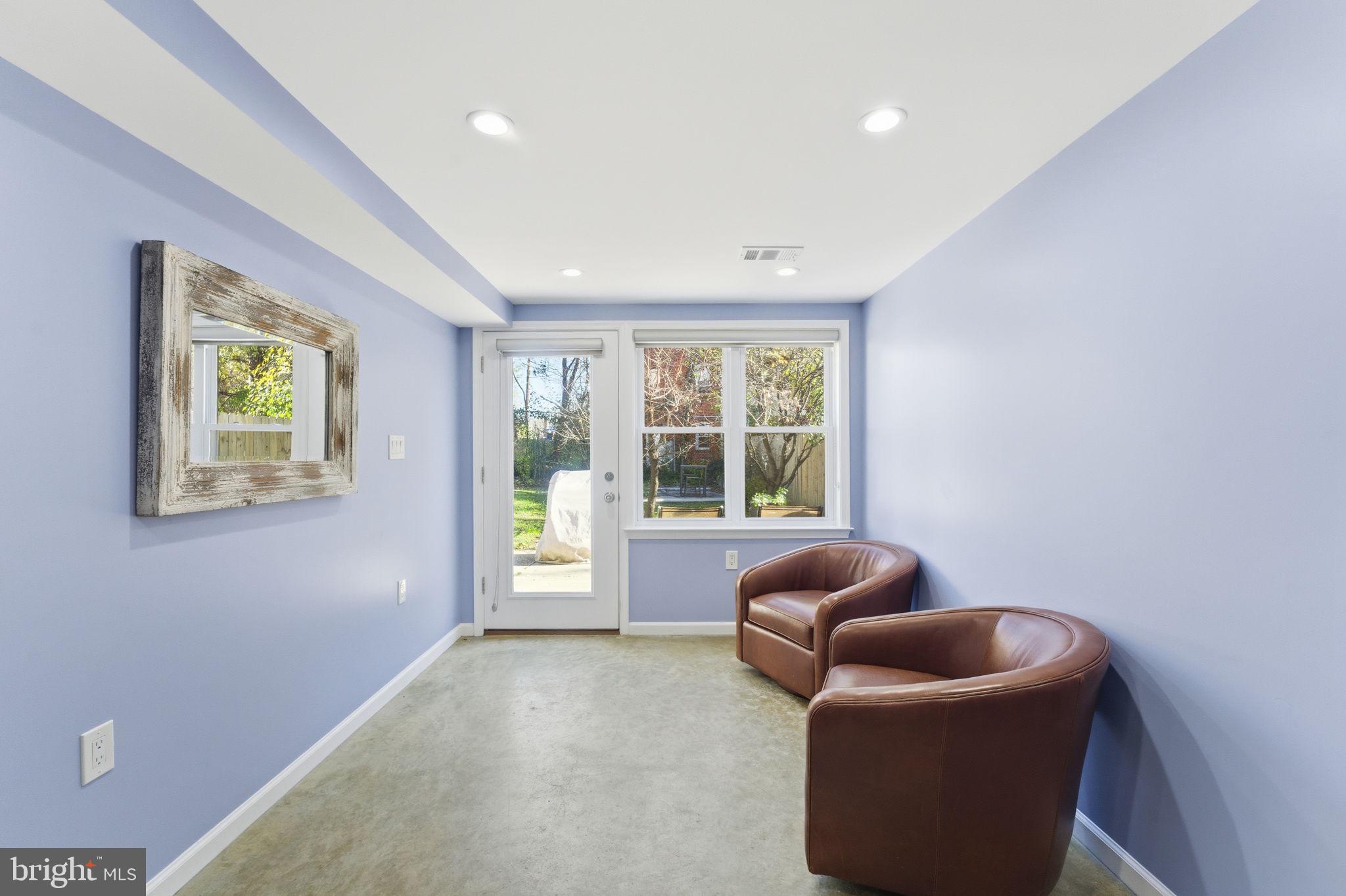 TAKOMA PARK - Residential Income