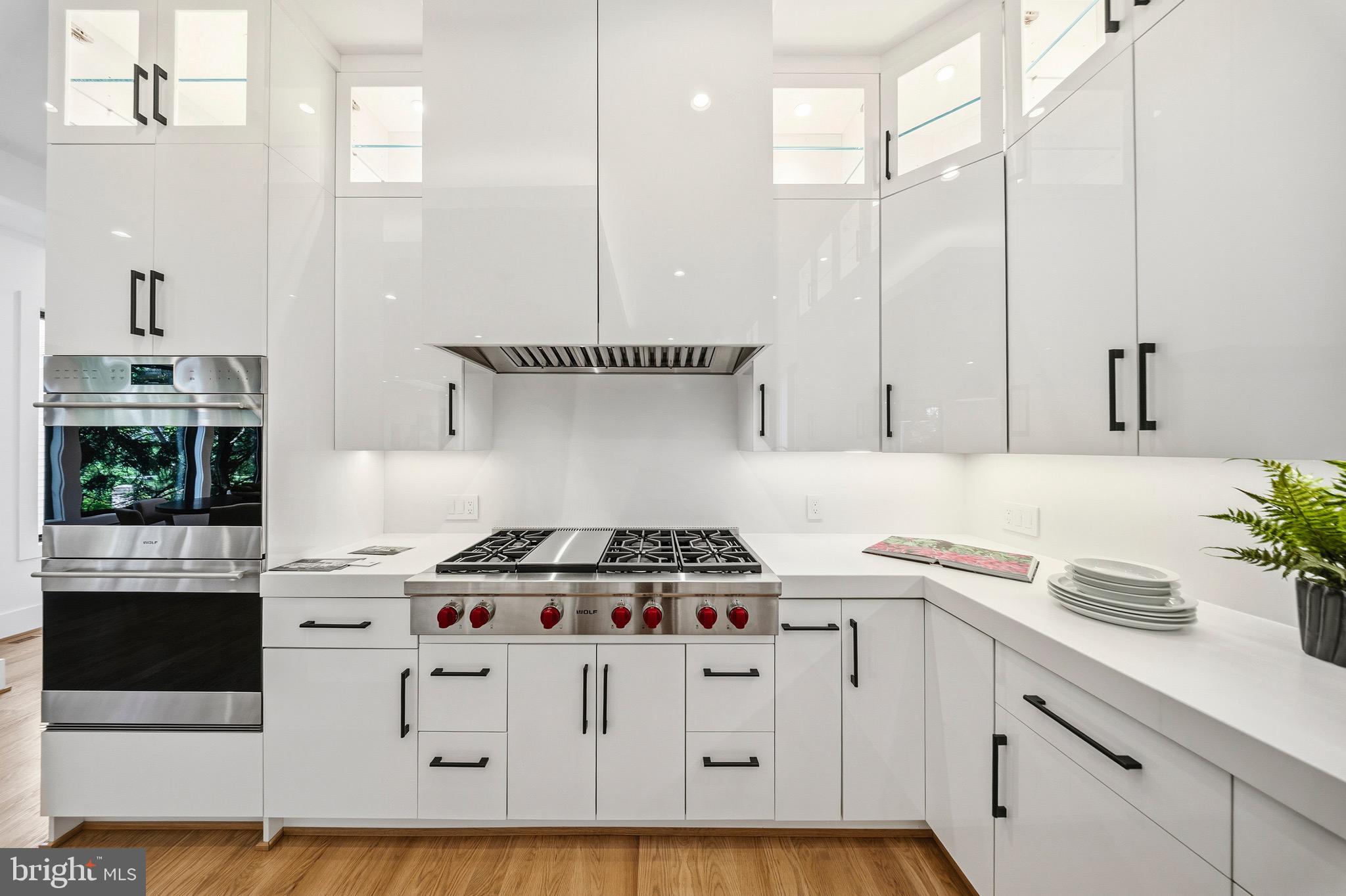 ADDISON HEIGHTS - Residential
