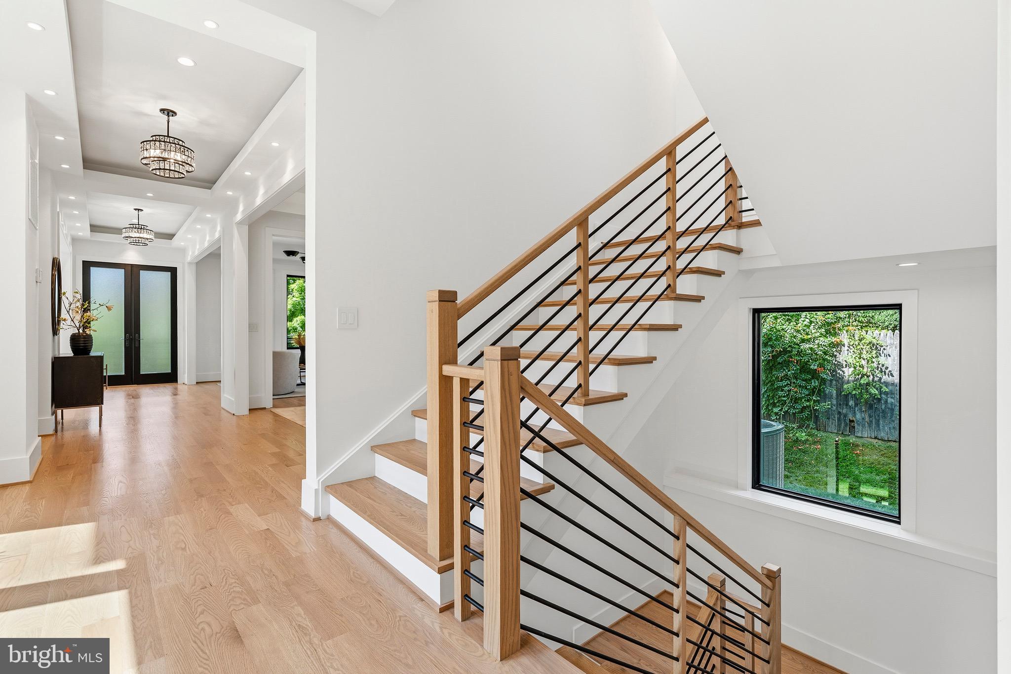ADDISON HEIGHTS - Residential