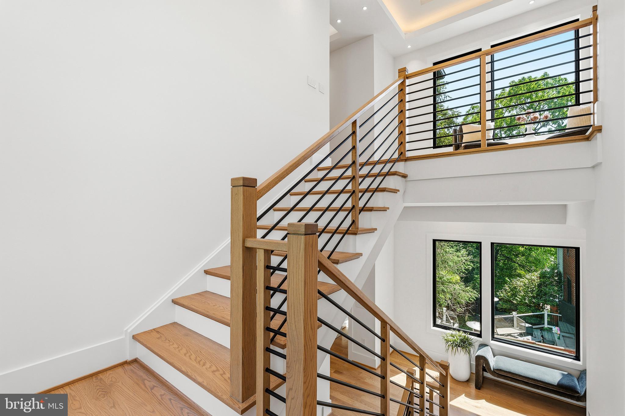 ADDISON HEIGHTS - Residential