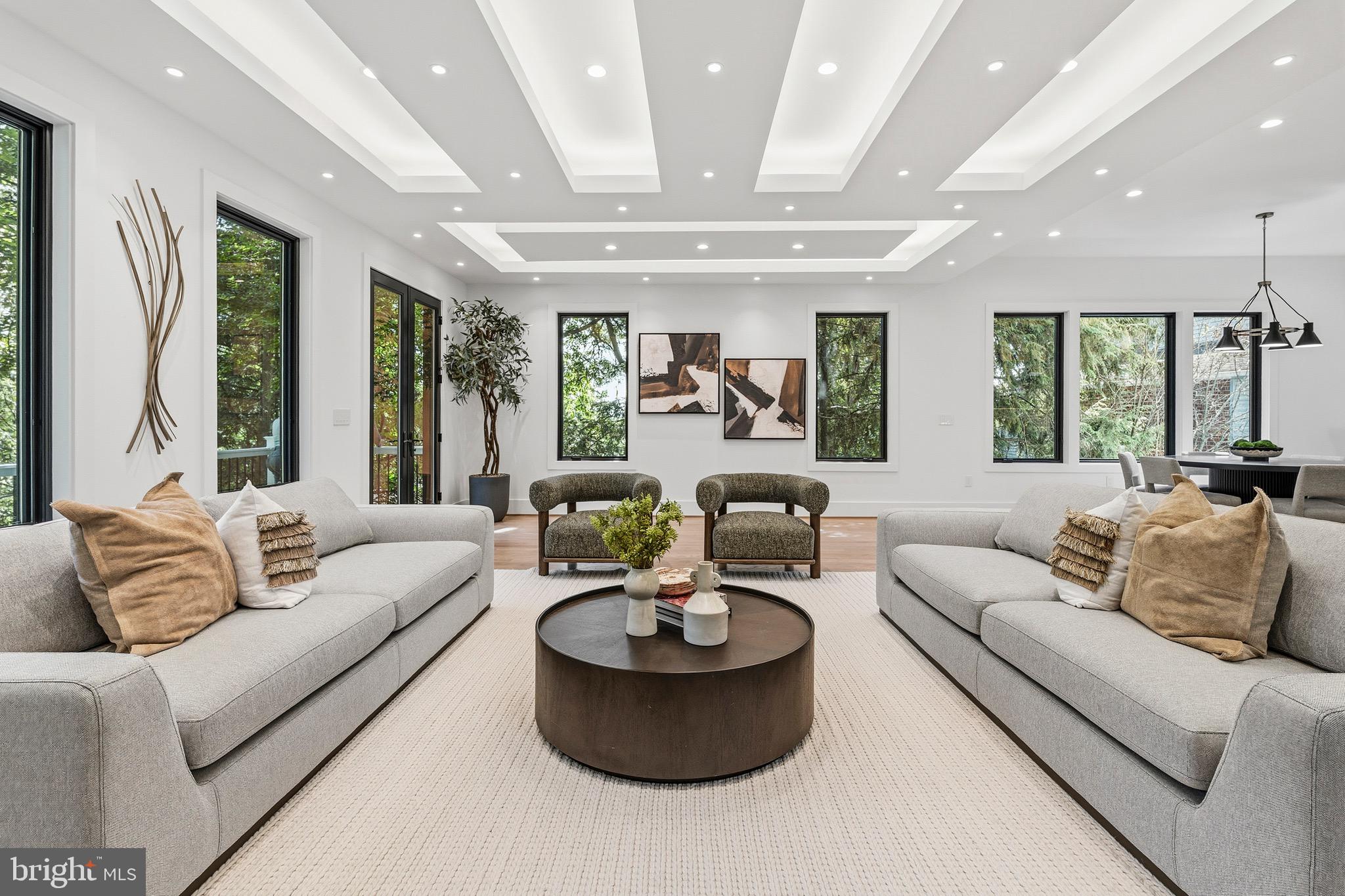 ADDISON HEIGHTS - Residential