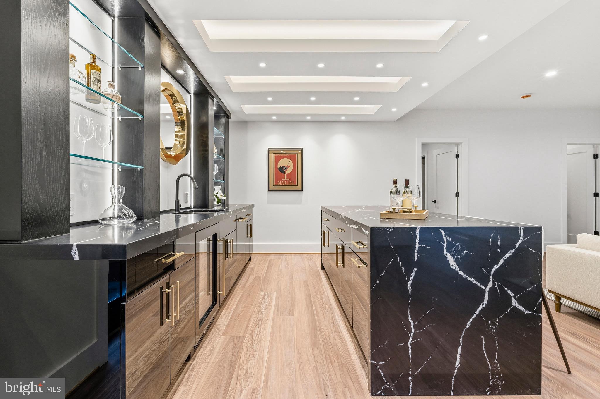ADDISON HEIGHTS - Residential