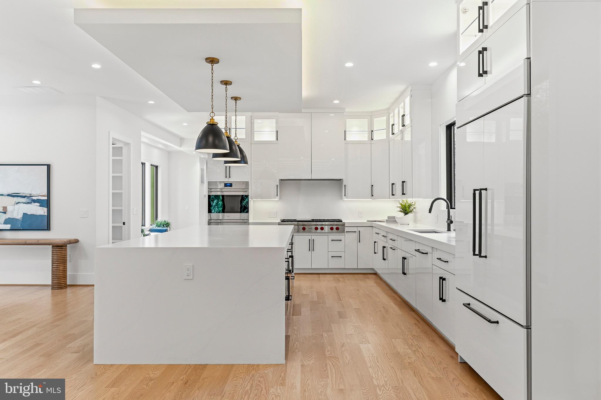 ADDISON HEIGHTS - Residential