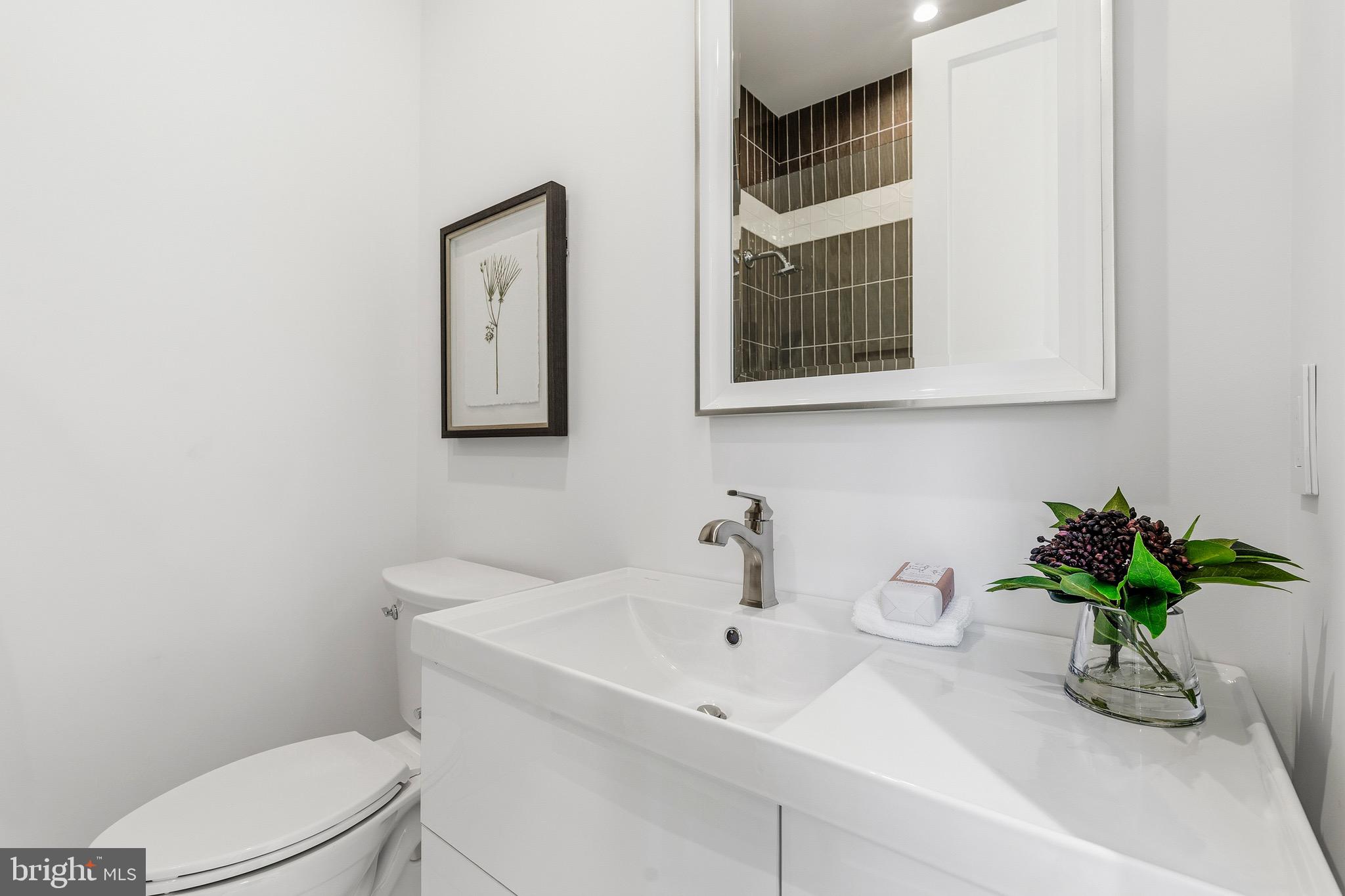 ADDISON HEIGHTS - Residential