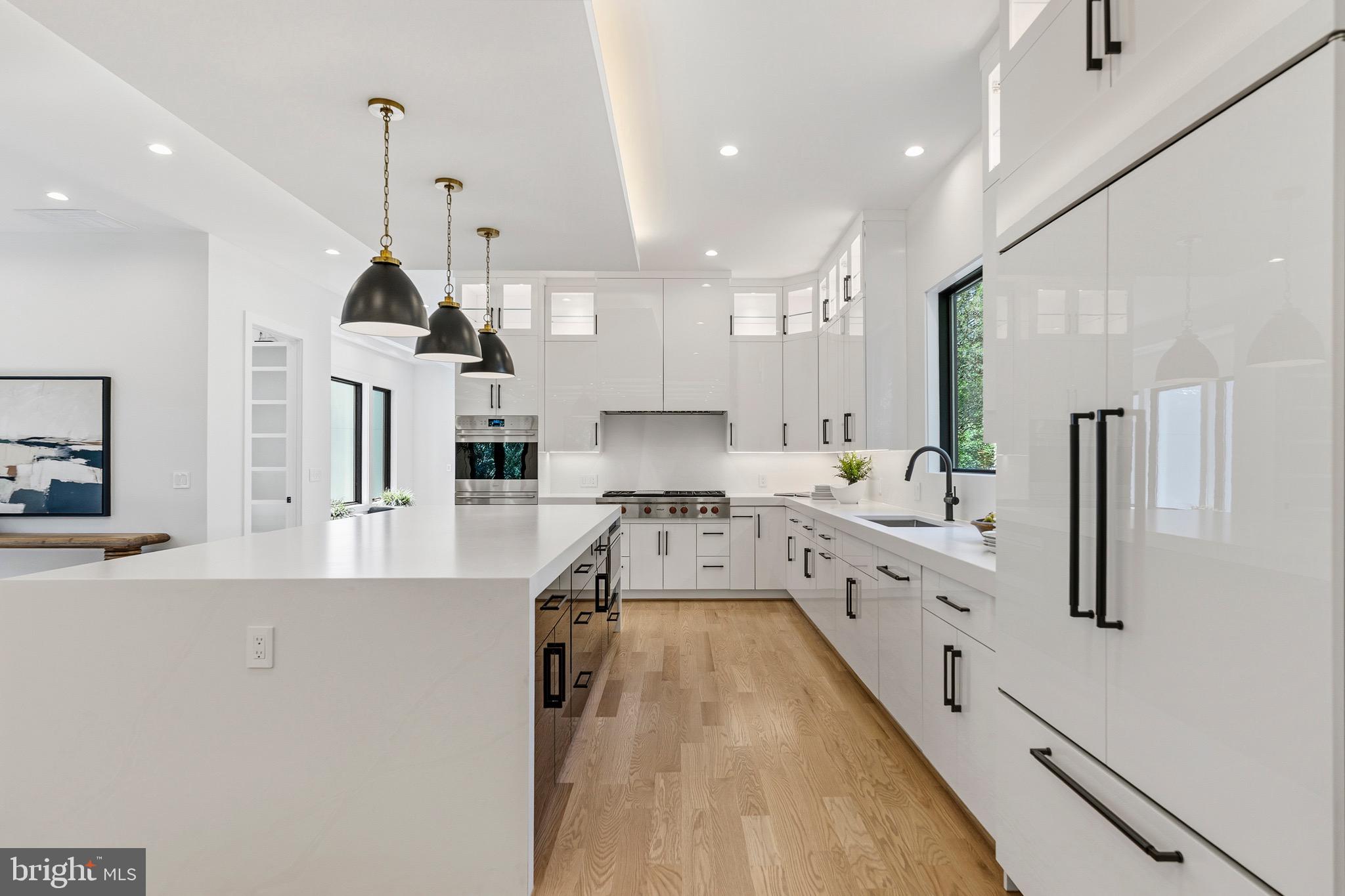 ADDISON HEIGHTS - Residential