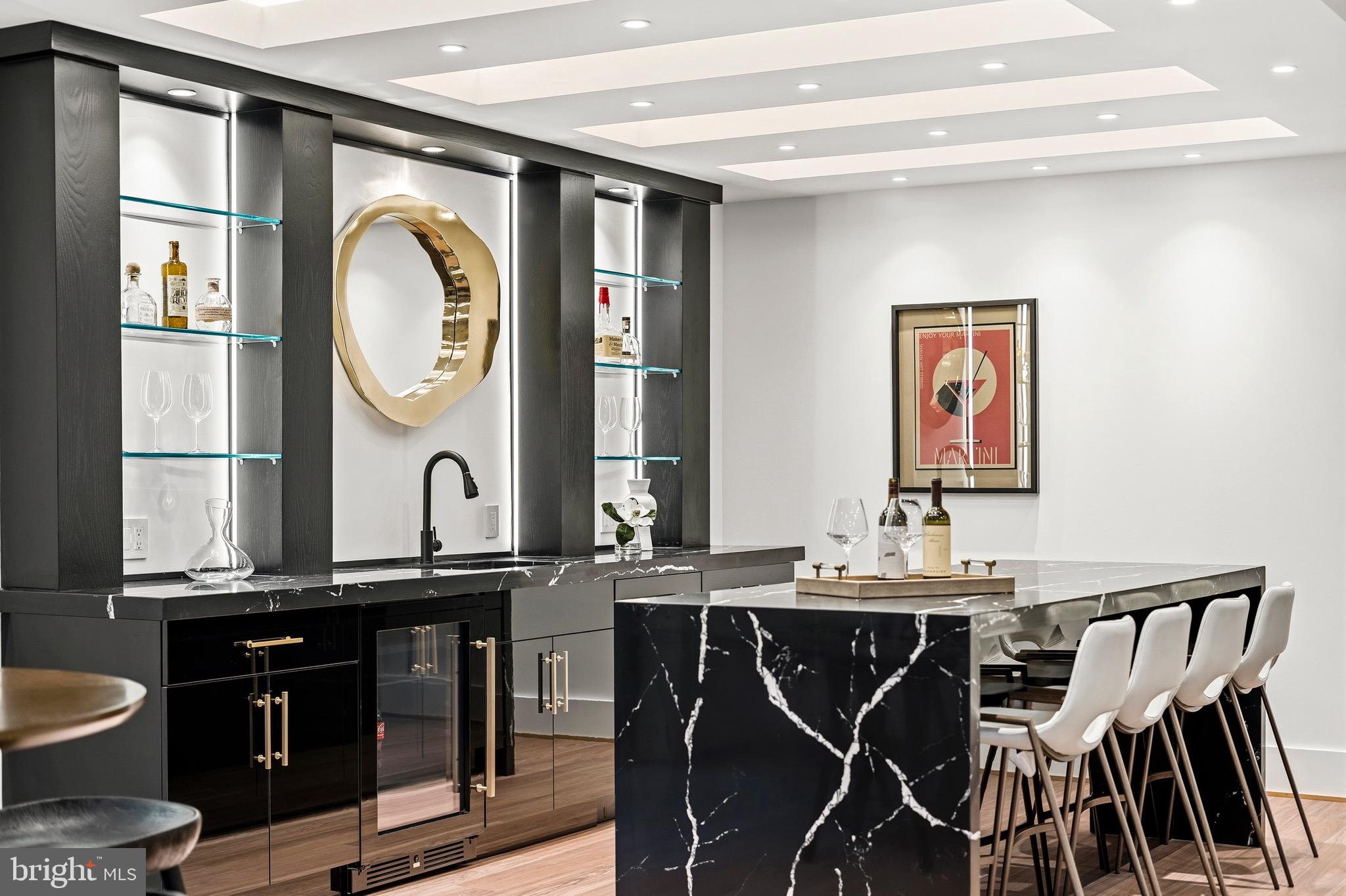 ADDISON HEIGHTS - Residential