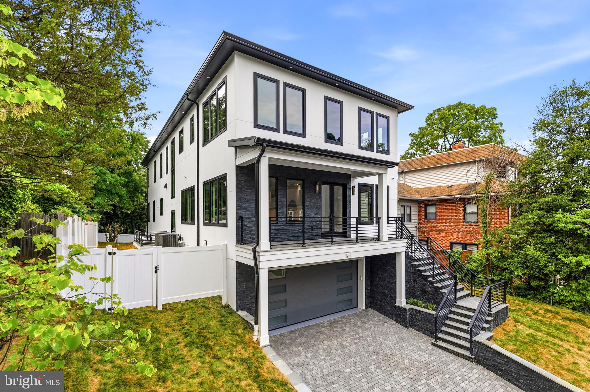 ADDISON HEIGHTS - Residential