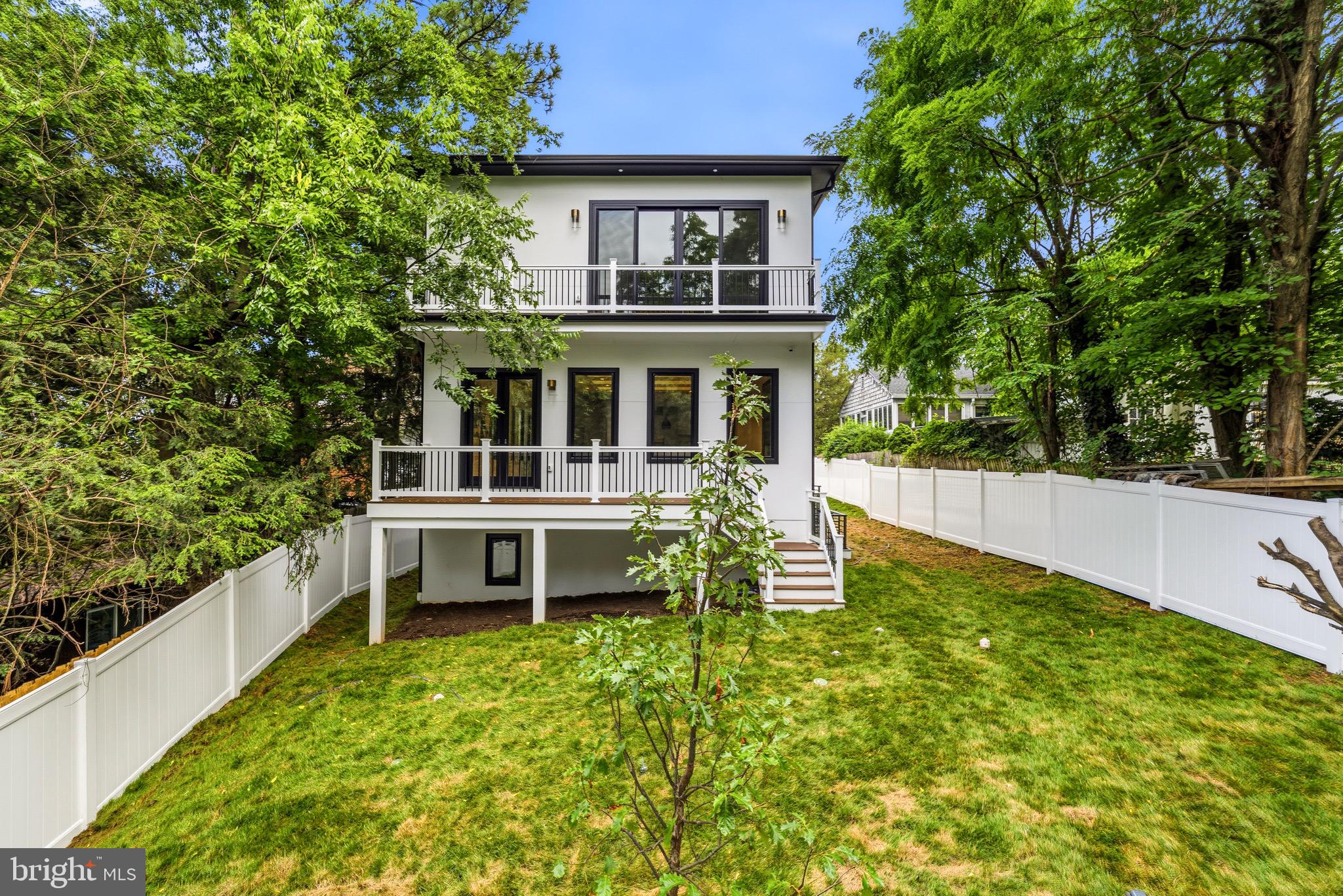 ADDISON HEIGHTS - Residential