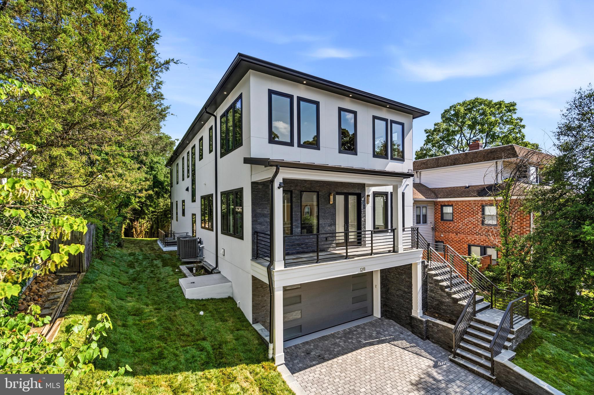 ADDISON HEIGHTS - Residential