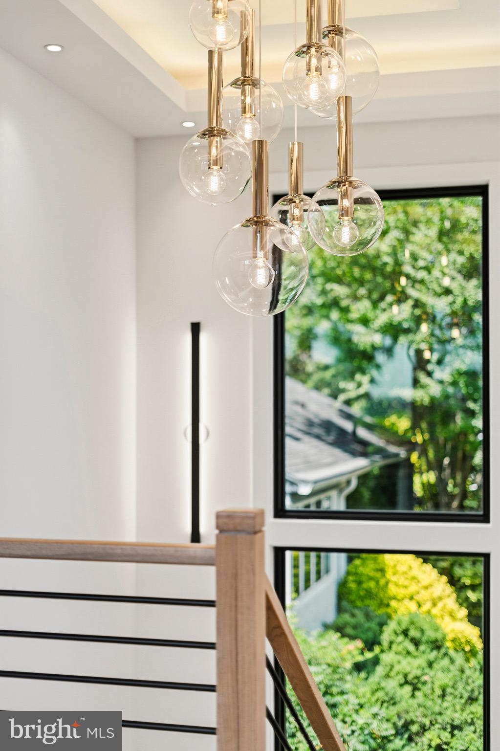 ADDISON HEIGHTS - Residential