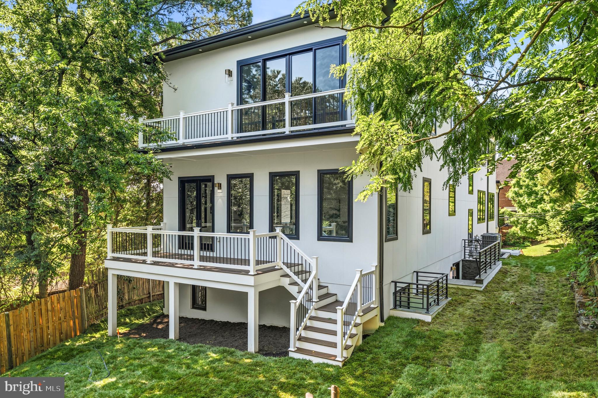 ADDISON HEIGHTS - Residential