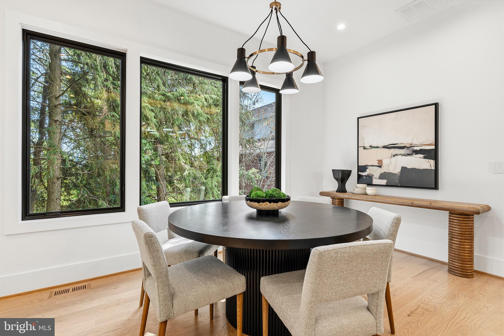 ADDISON HEIGHTS - Residential