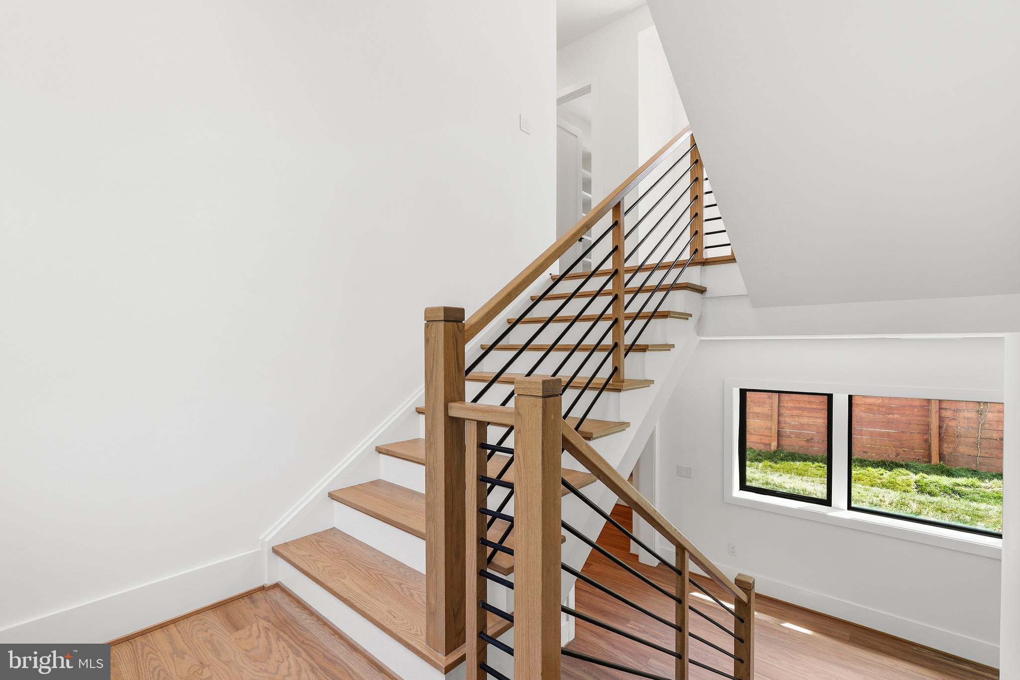 ADDISON HEIGHTS - Residential