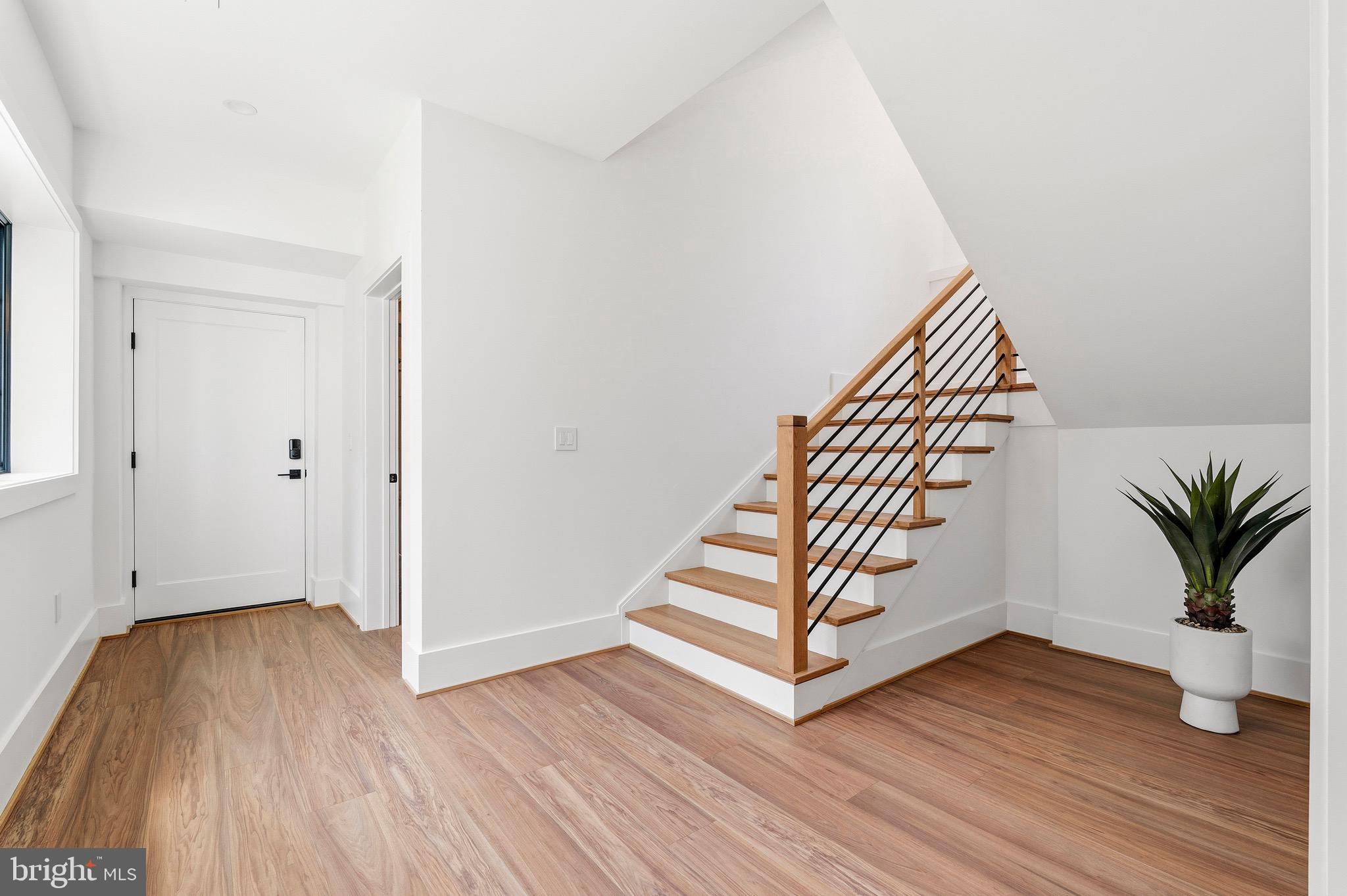 ADDISON HEIGHTS - Residential