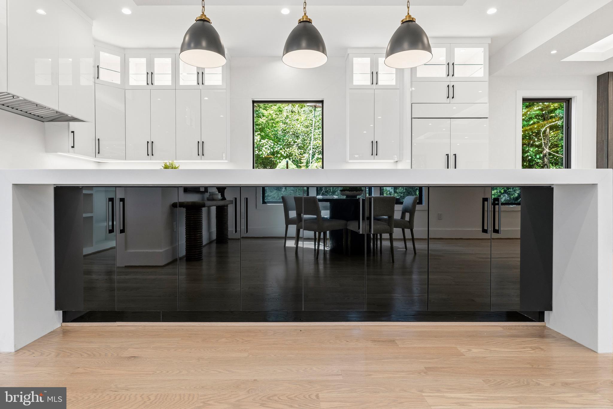 ADDISON HEIGHTS - Residential
