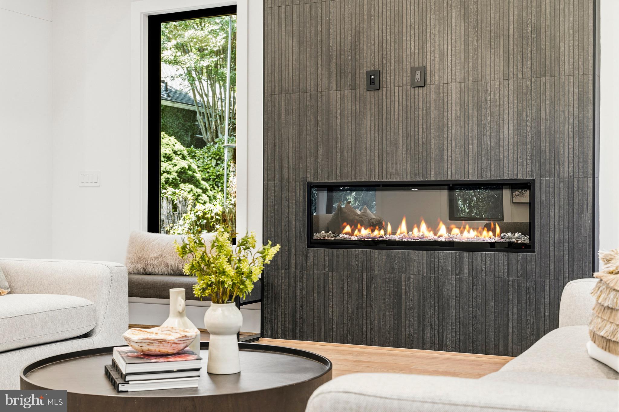 ADDISON HEIGHTS - Residential
