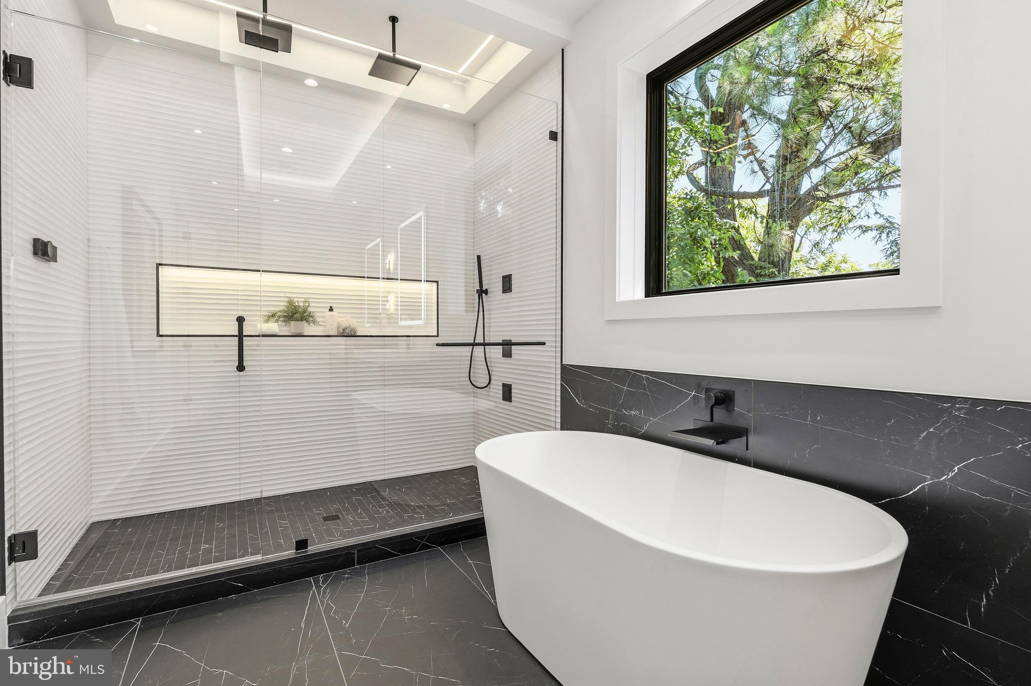 ADDISON HEIGHTS - Residential