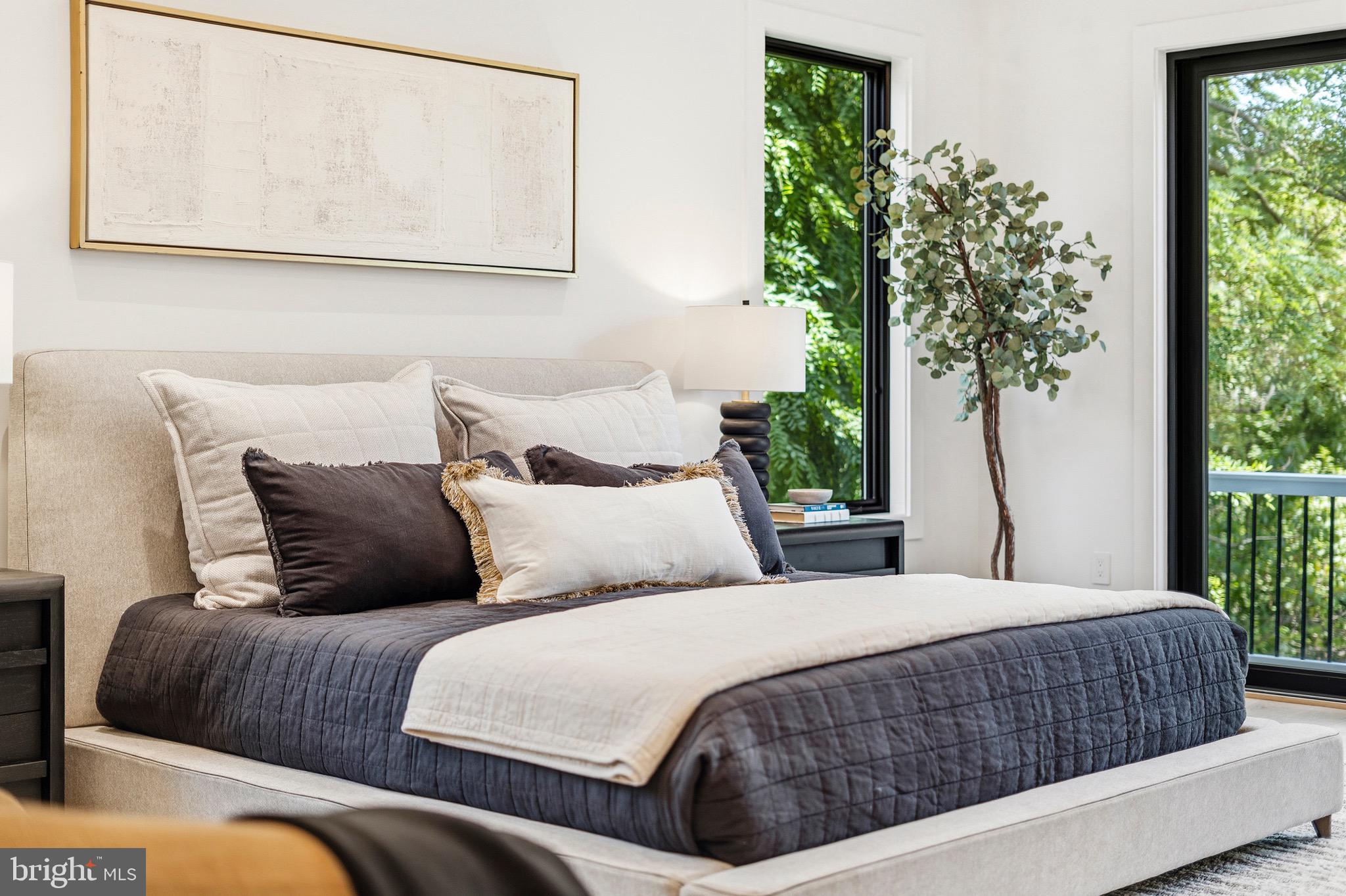 ADDISON HEIGHTS - Residential