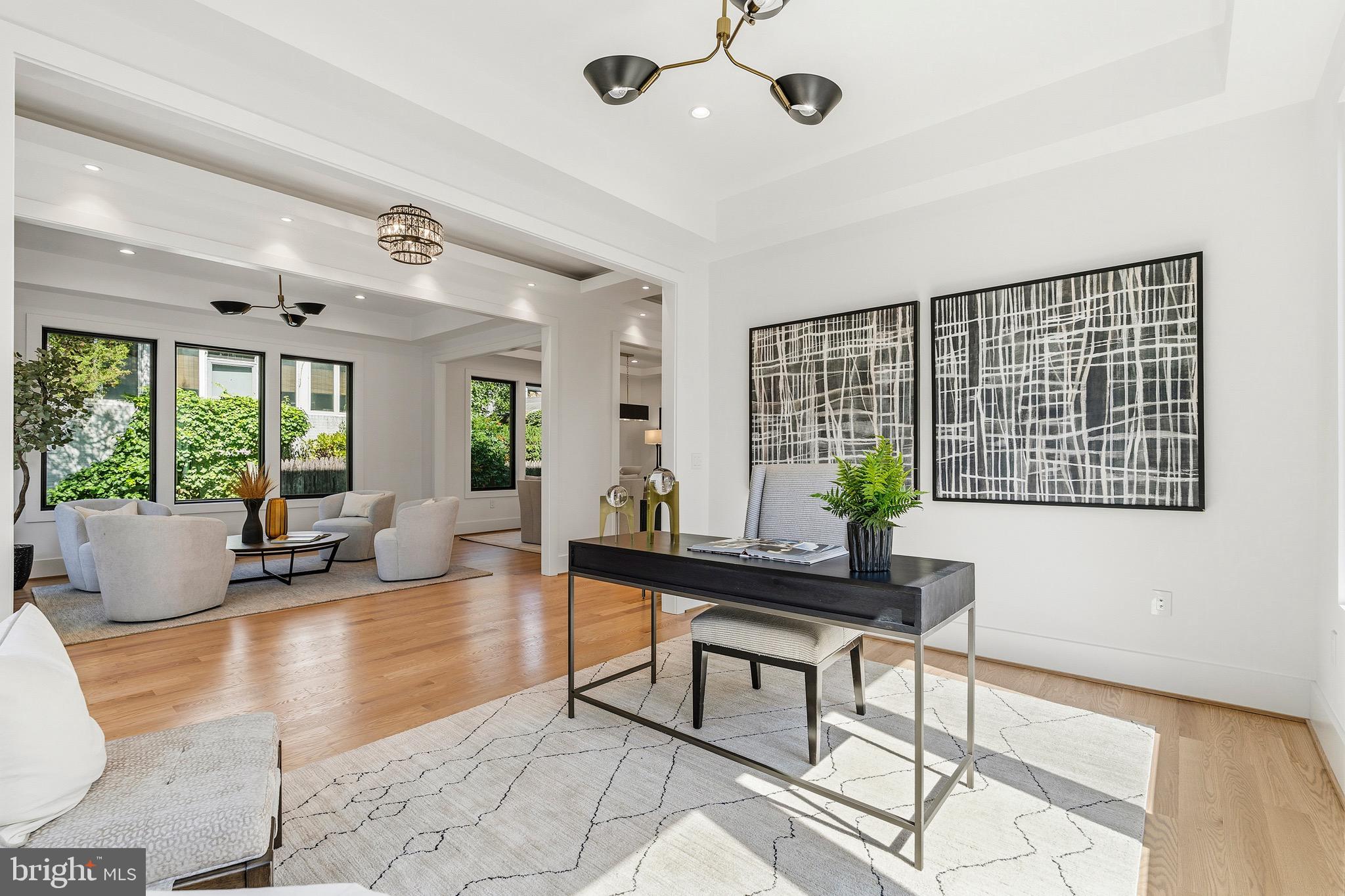 ADDISON HEIGHTS - Residential