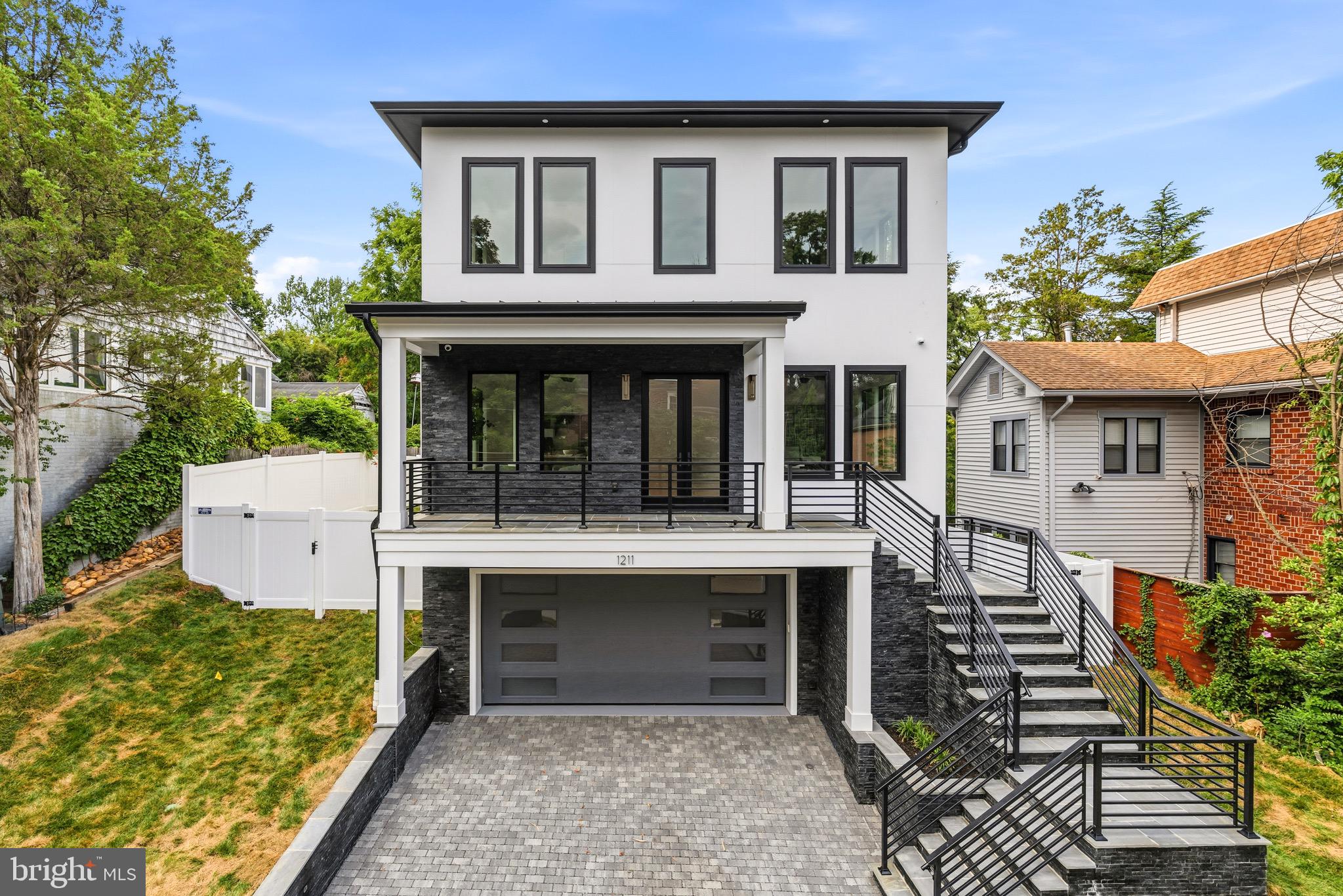 ADDISON HEIGHTS - Residential