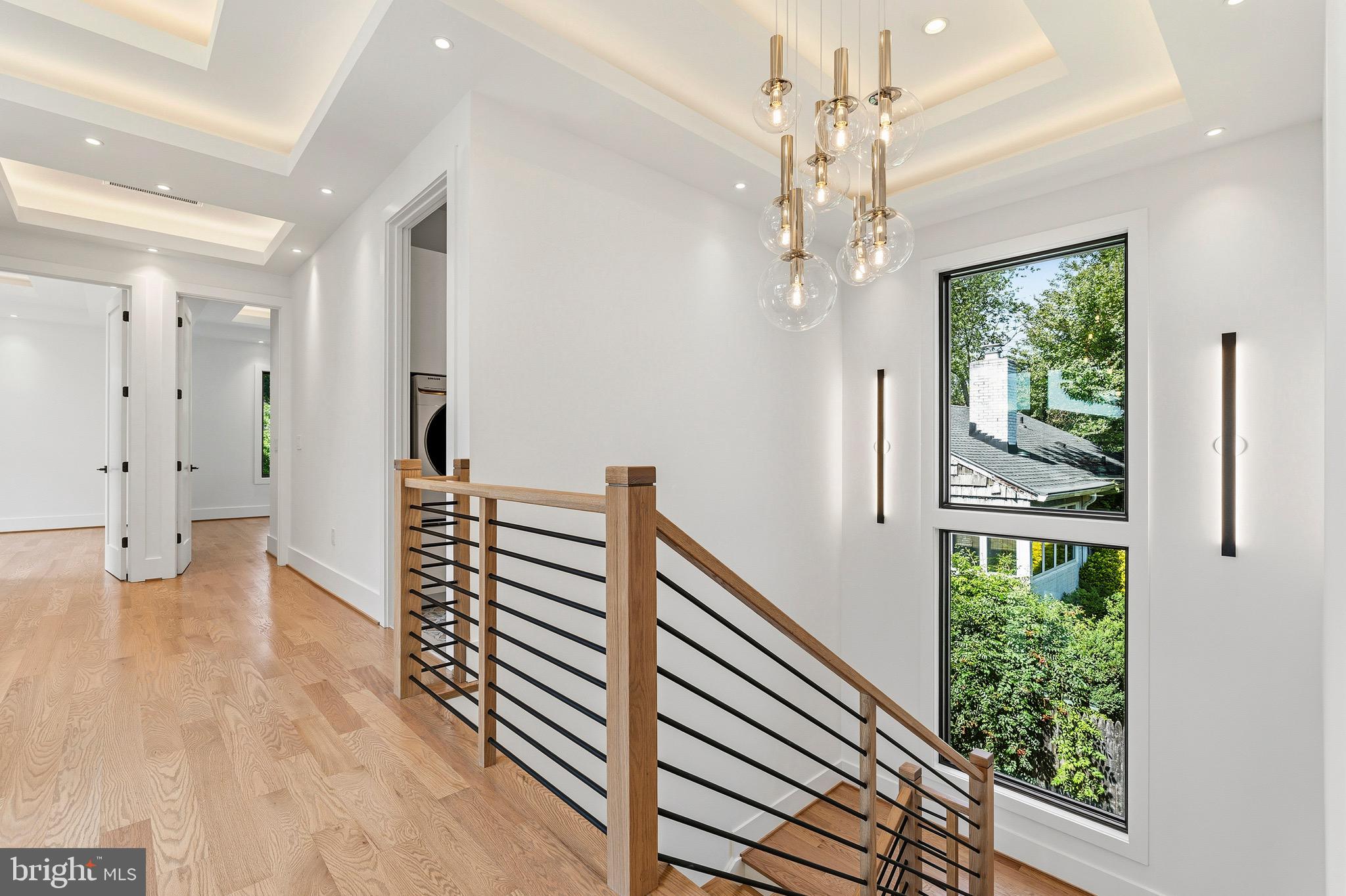 ADDISON HEIGHTS - Residential