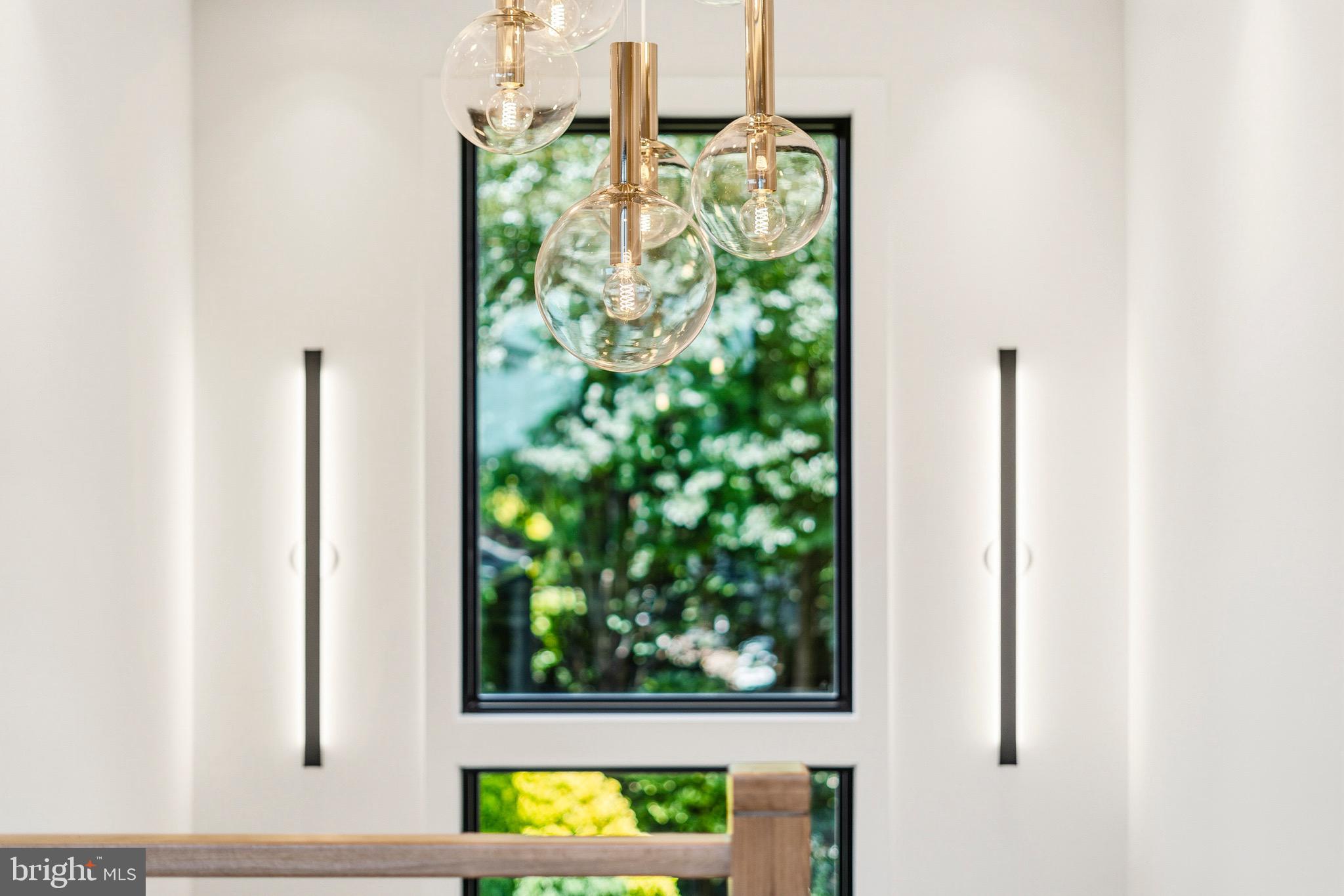 ADDISON HEIGHTS - Residential