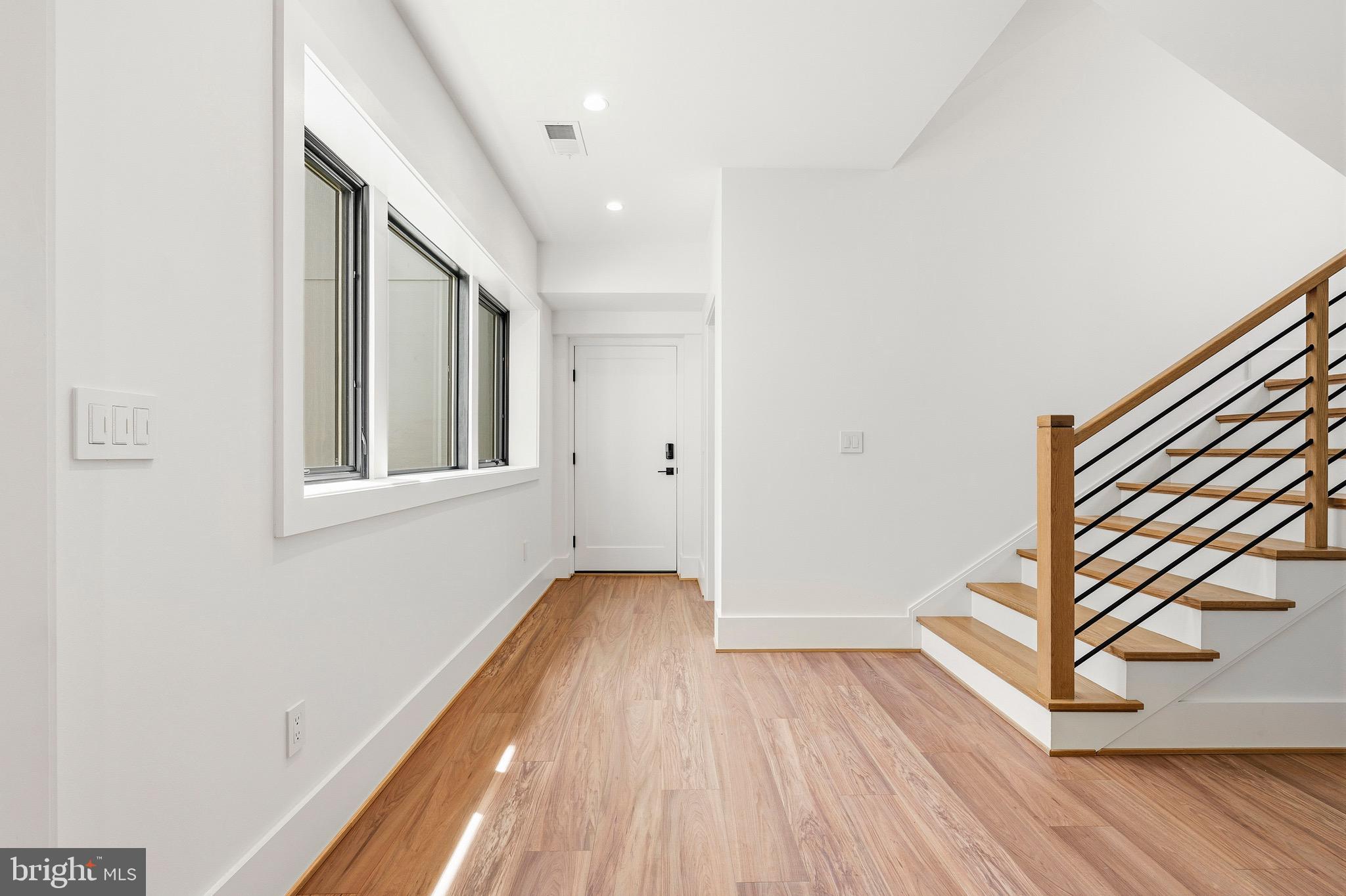 ADDISON HEIGHTS - Residential