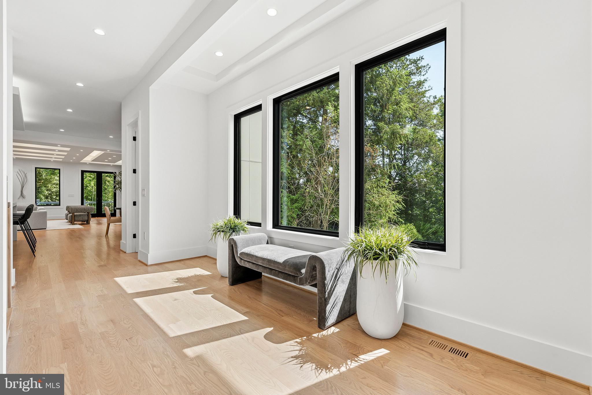ADDISON HEIGHTS - Residential