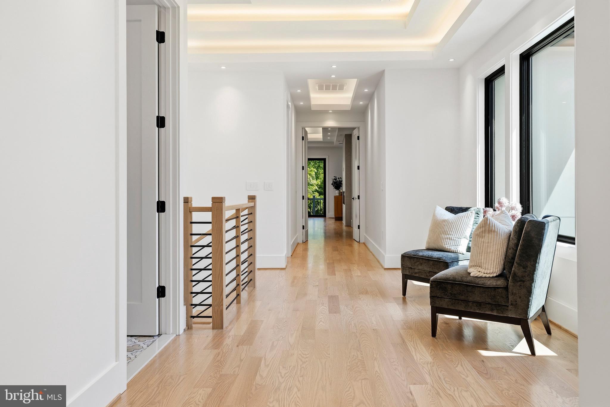 ADDISON HEIGHTS - Residential