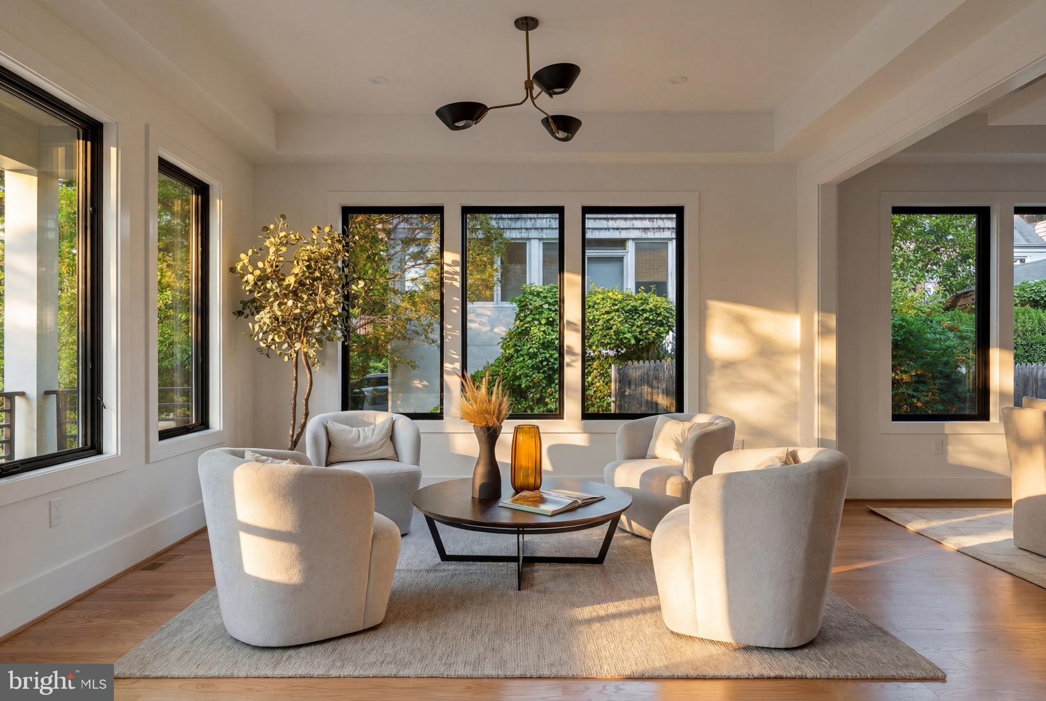 ADDISON HEIGHTS - Residential