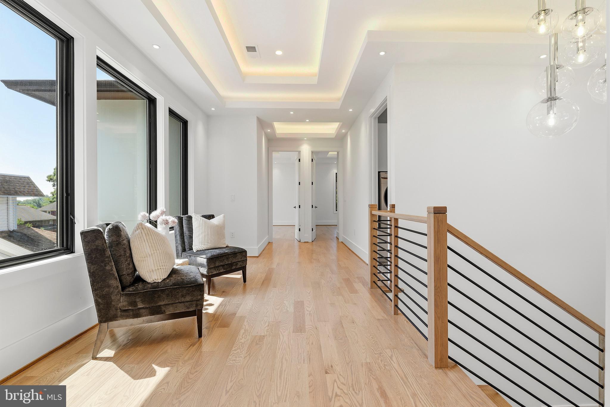 ADDISON HEIGHTS - Residential