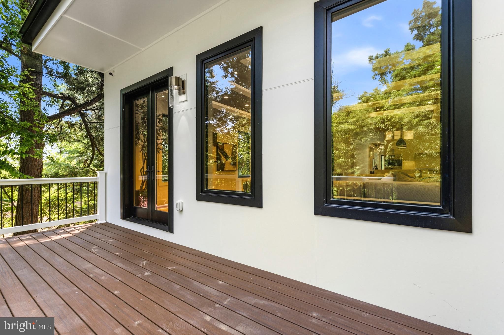 ADDISON HEIGHTS - Residential