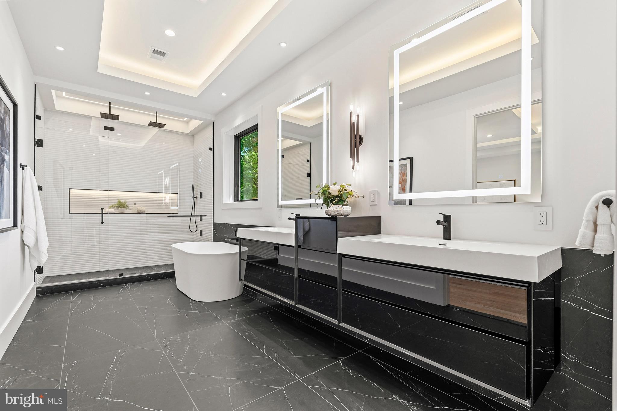 ADDISON HEIGHTS - Residential