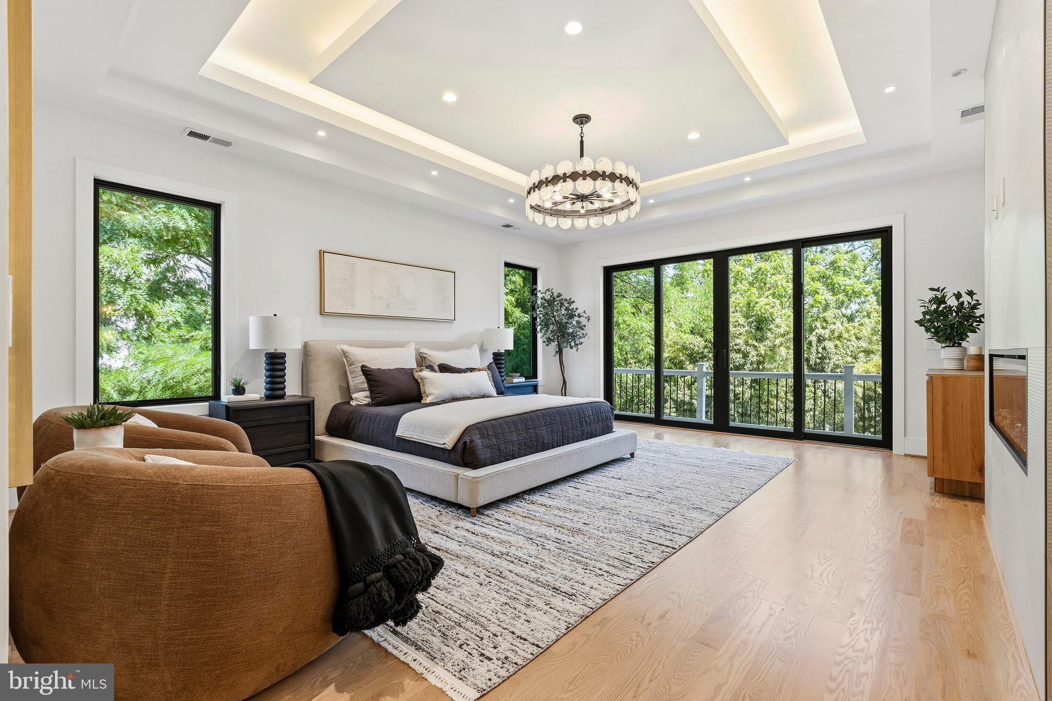 ADDISON HEIGHTS - Residential