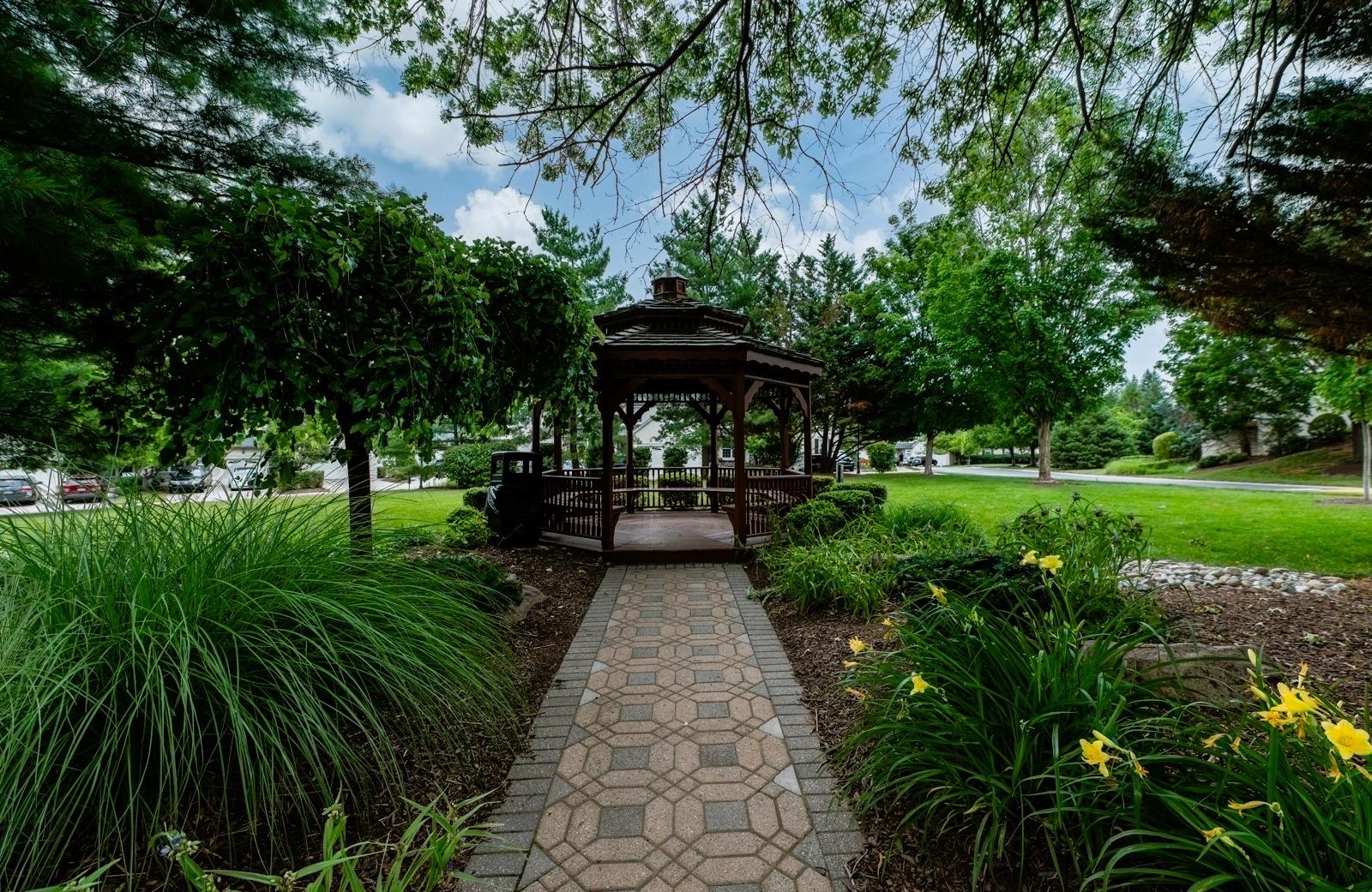 CENTER POINT FARM - Residential