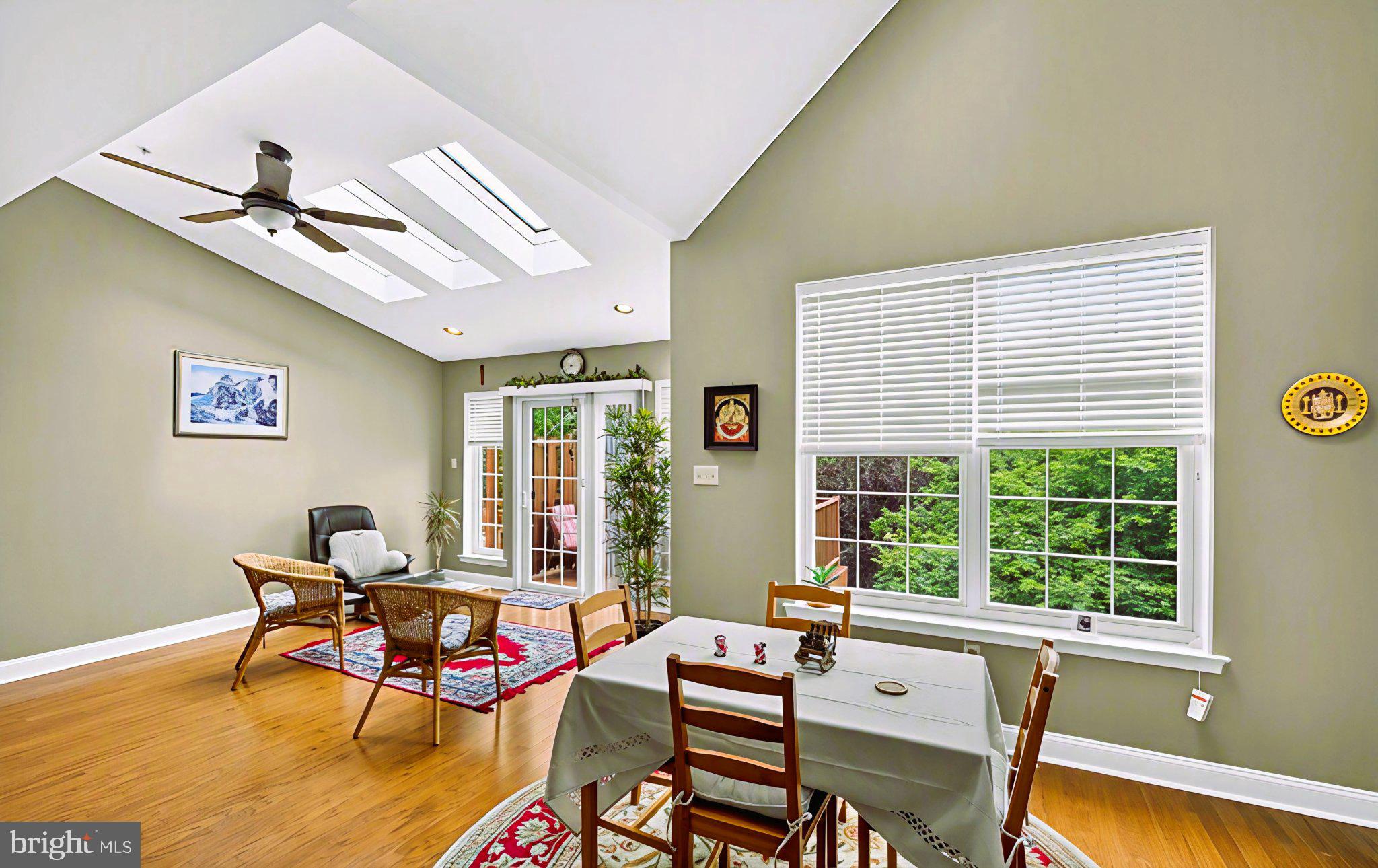 CENTER POINT FARM - Residential