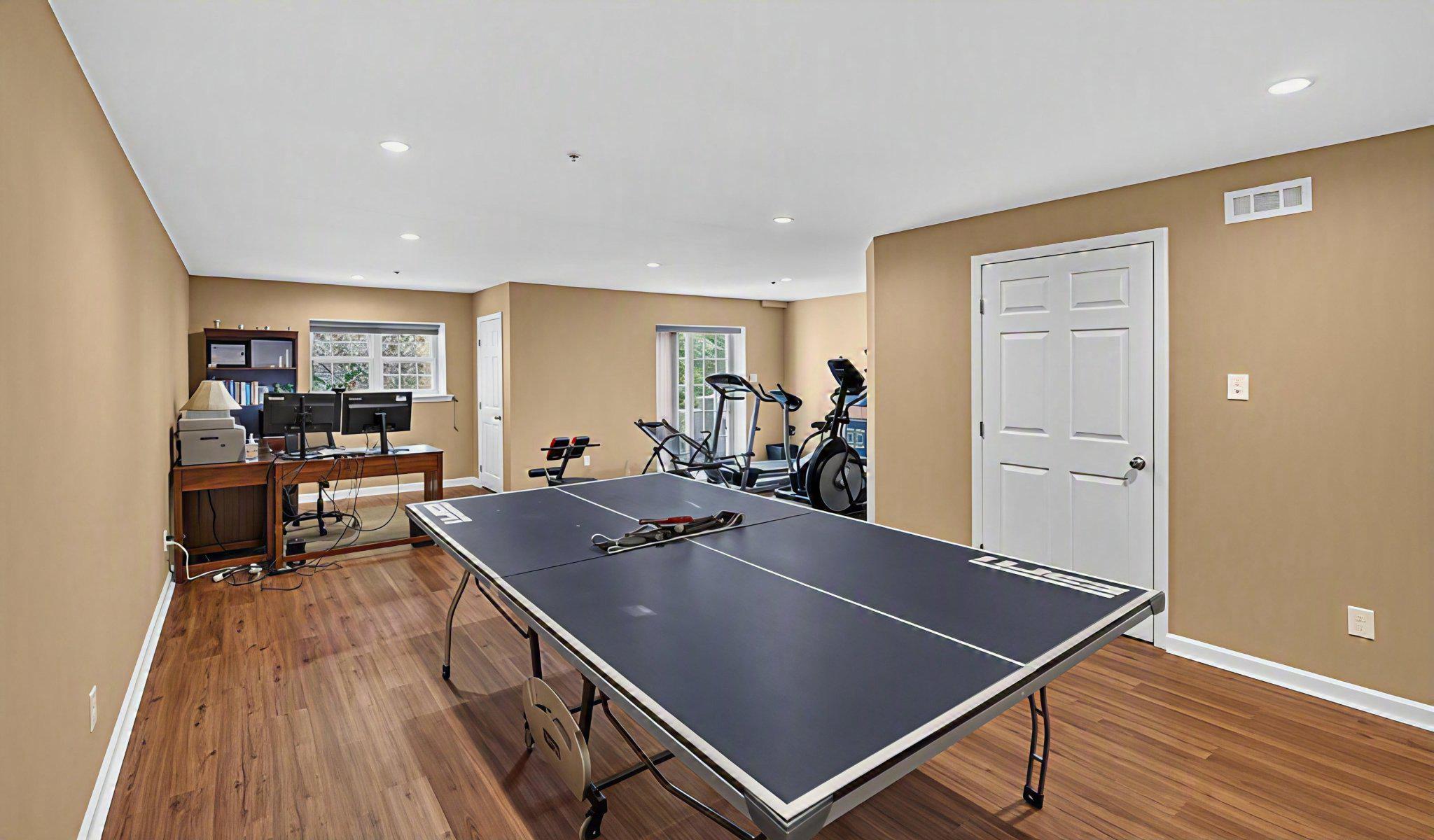 CENTER POINT FARM - Residential