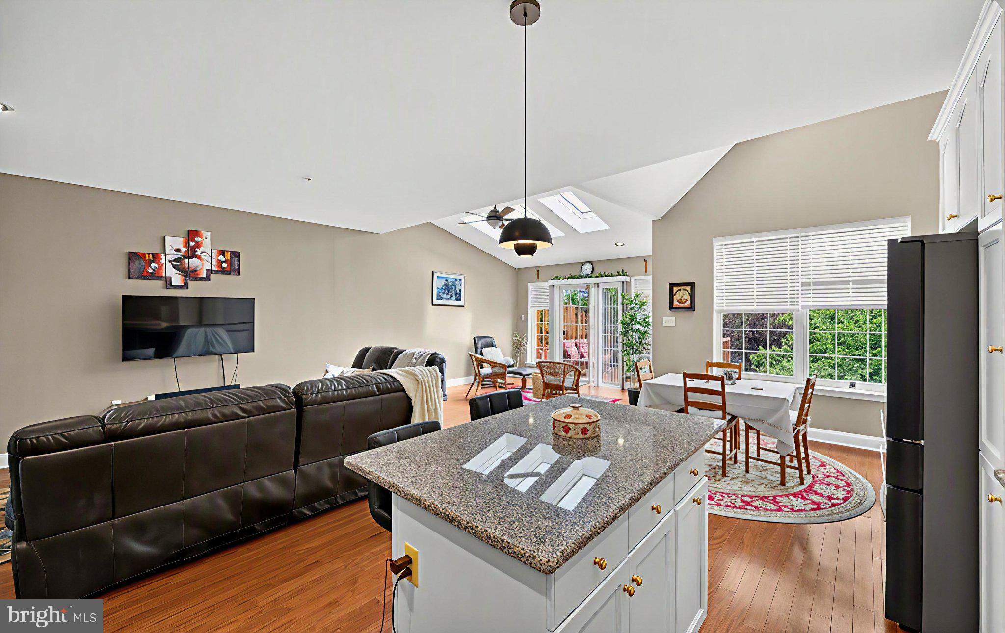 CENTER POINT FARM - Residential