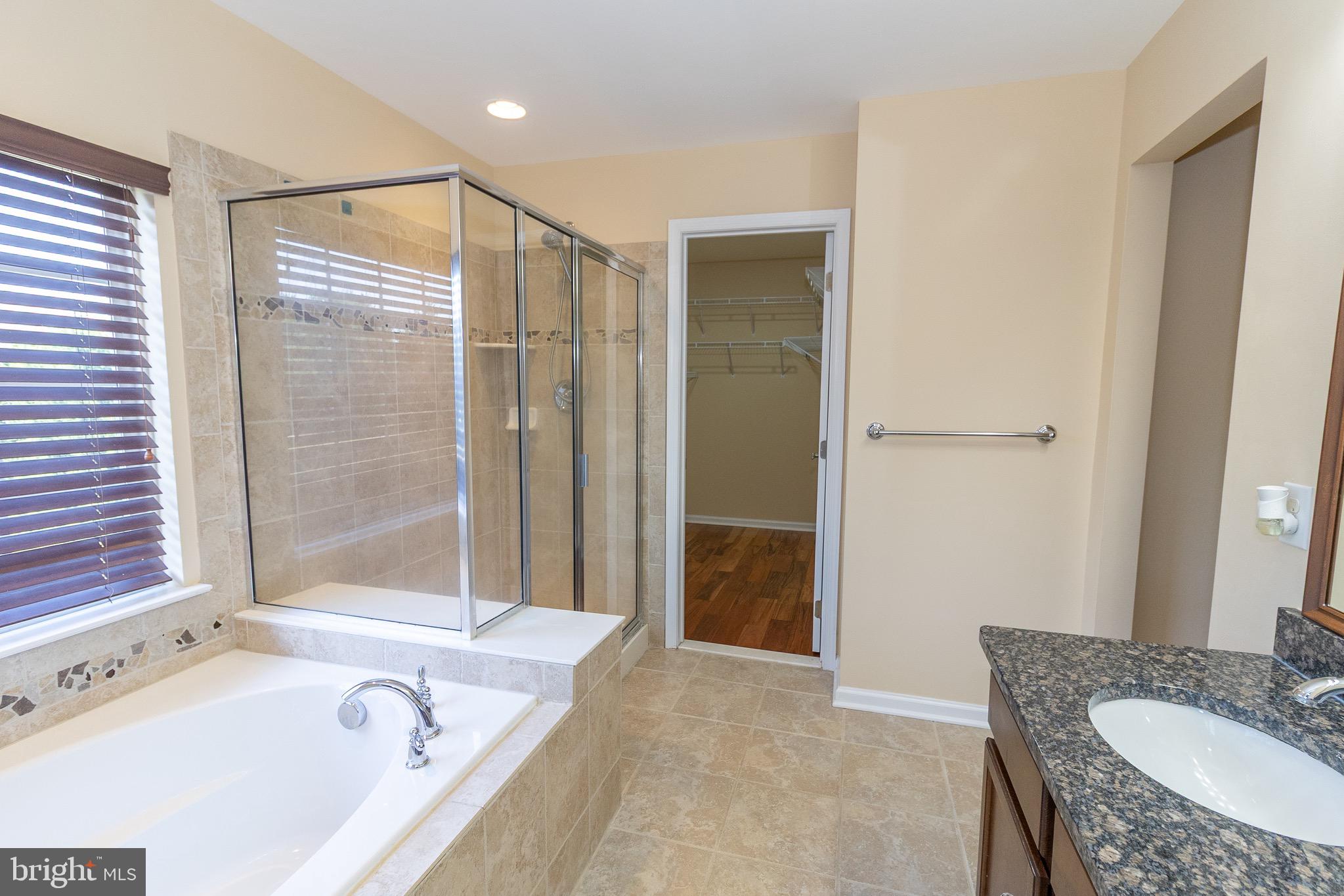 APPLECROSS - Residential