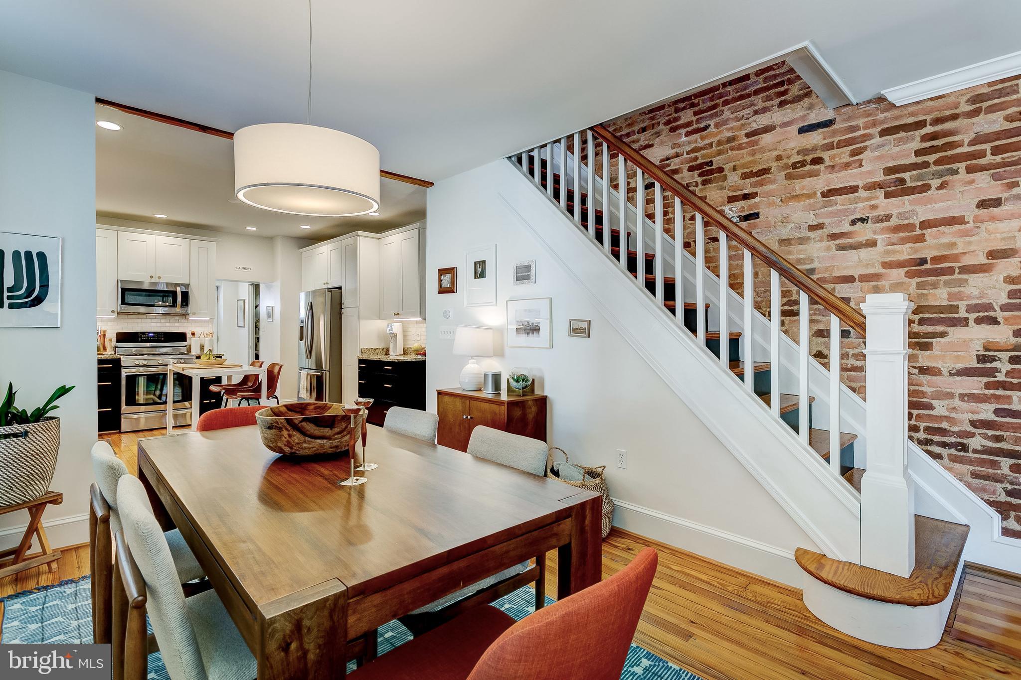 HIGHLANDTOWN - Residential