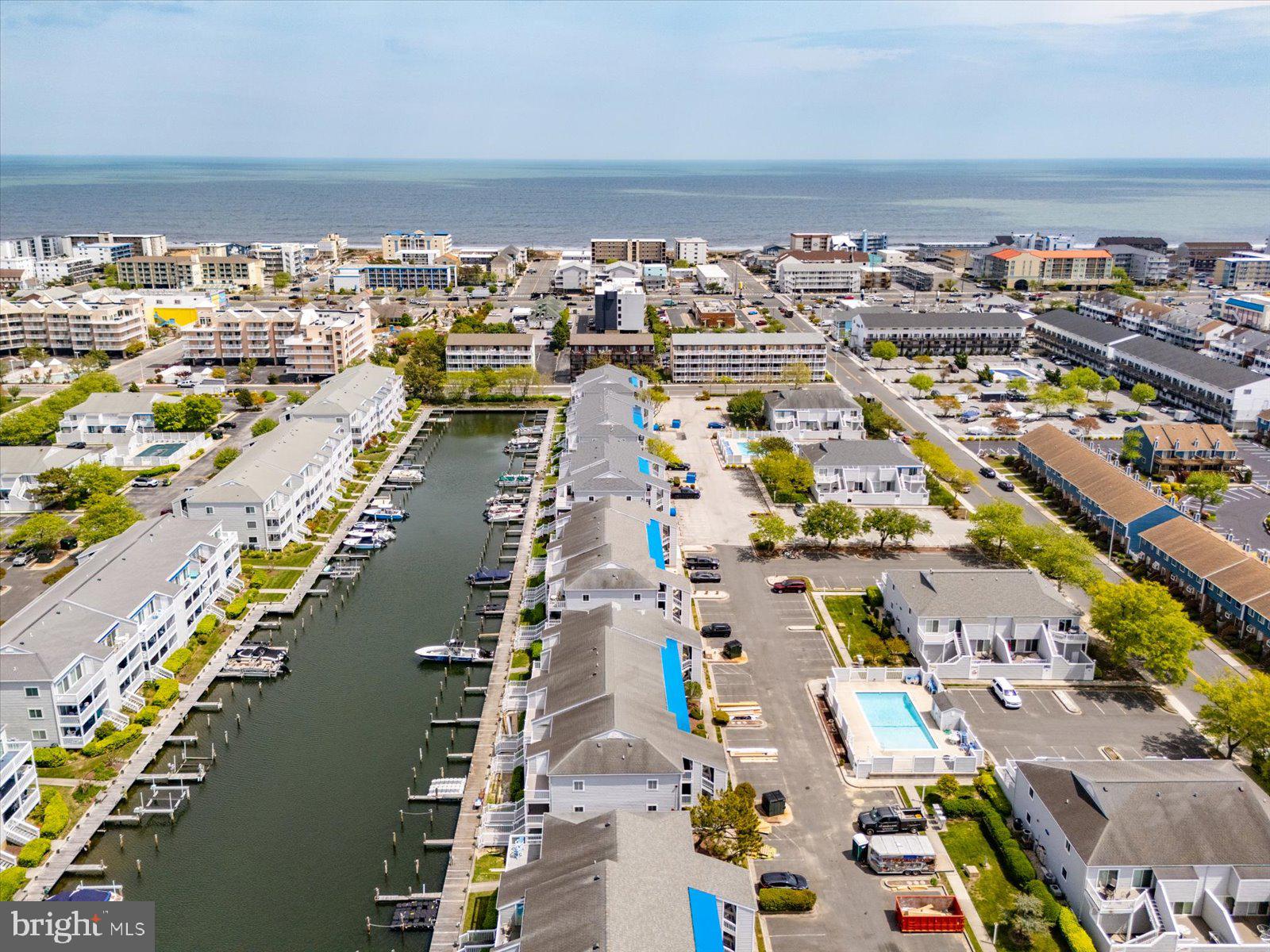HIDDEN HARBOR - Residential