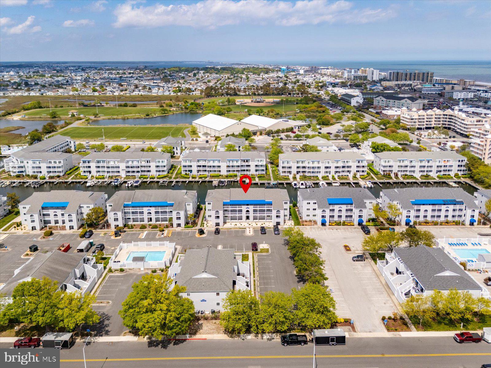 HIDDEN HARBOR - Residential