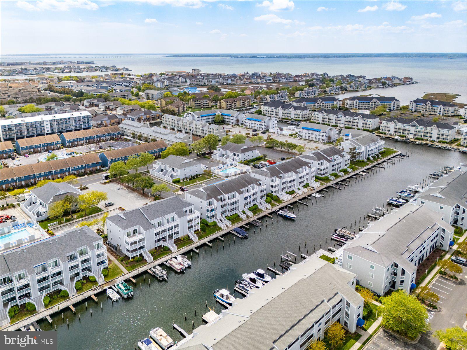 HIDDEN HARBOR - Residential