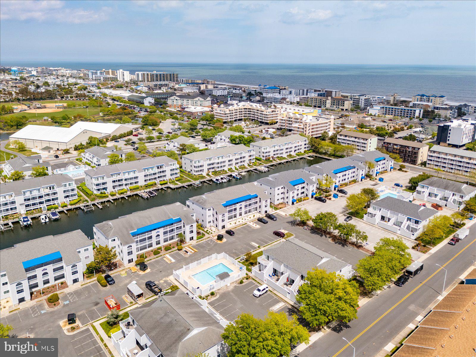 HIDDEN HARBOR - Residential